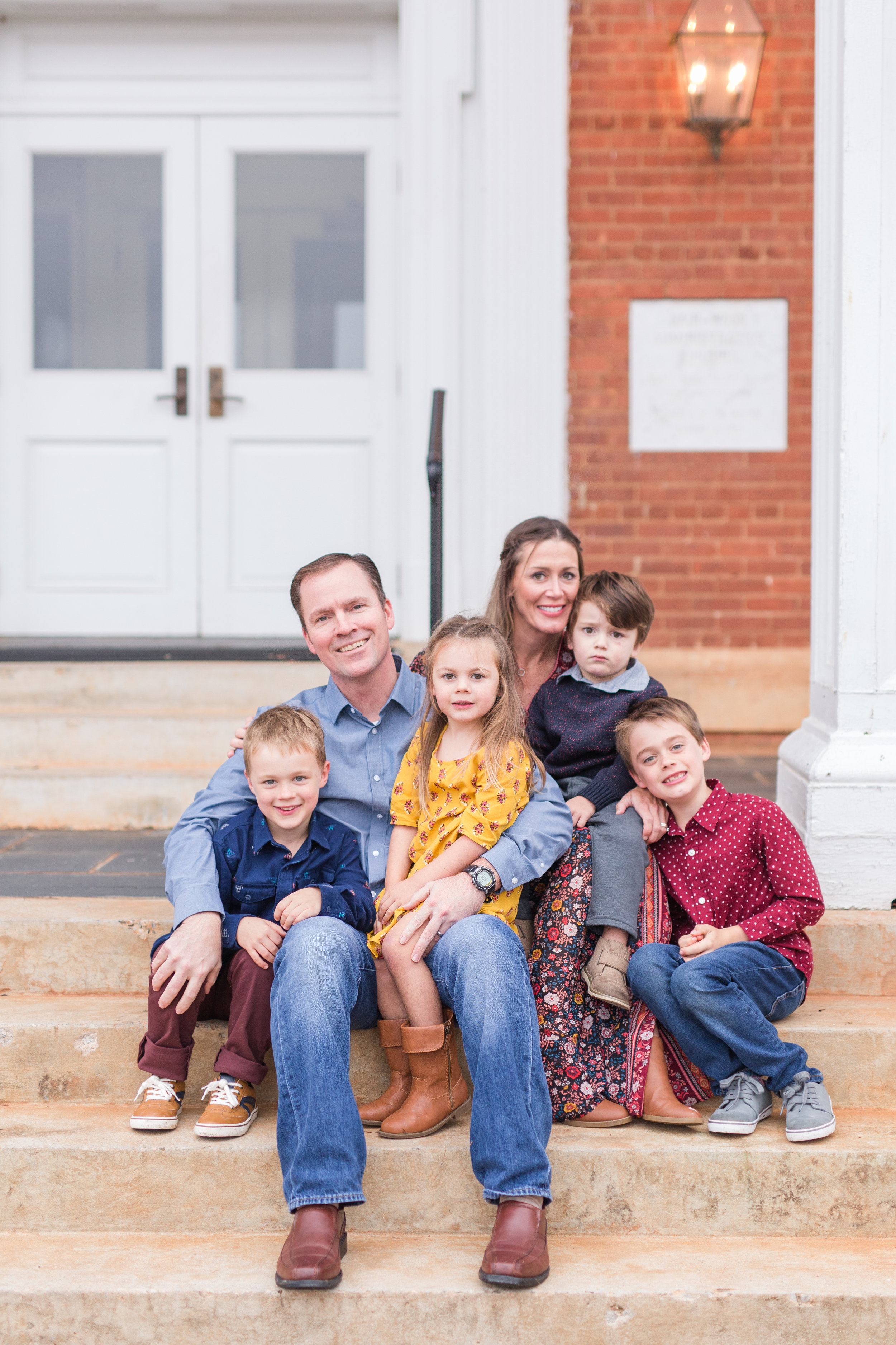 Lynchburg Family Photographer || Charlottesville and Lynchburg Wedding and Portrait Photographer || Fall Family Photos in Lynchburg 