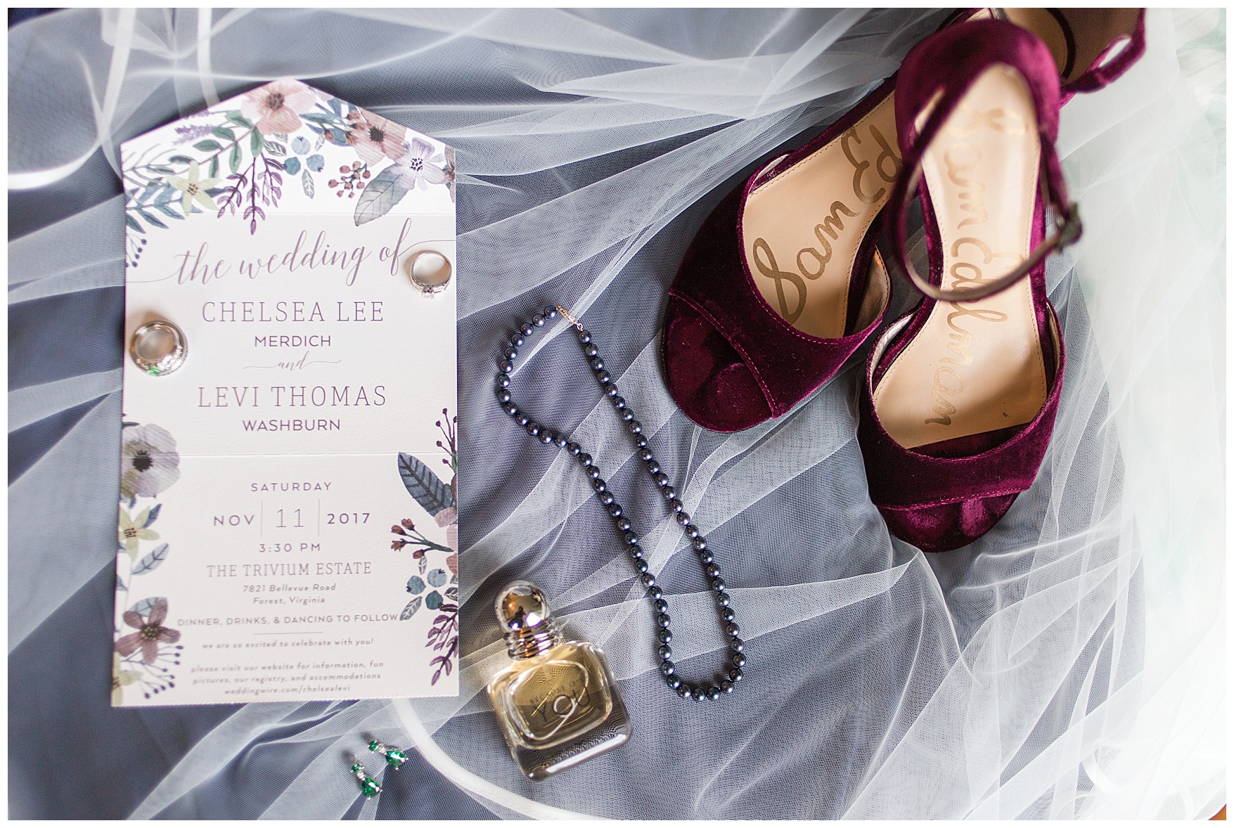 Lynchburg and Charlottesville Wedding Photographer || Fall Wedding at The Trivium Estate in Forest, Virginia || www.ashleyeiban.com
