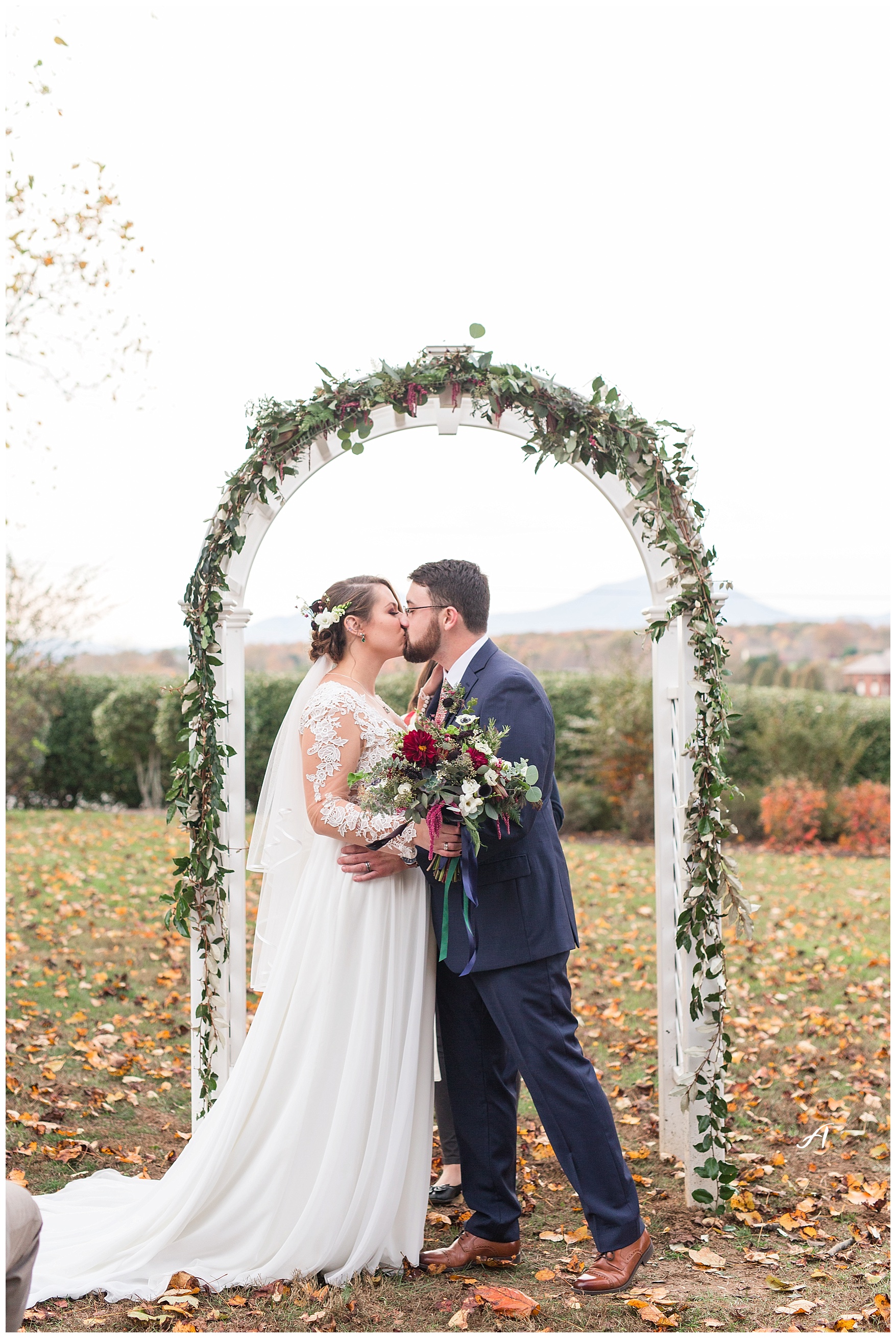 Lynchburg and Charlottesville Wedding Photographer || Fall Wedding at The Trivium Estate in Forest, Virginia || www.ashleyeiban.com