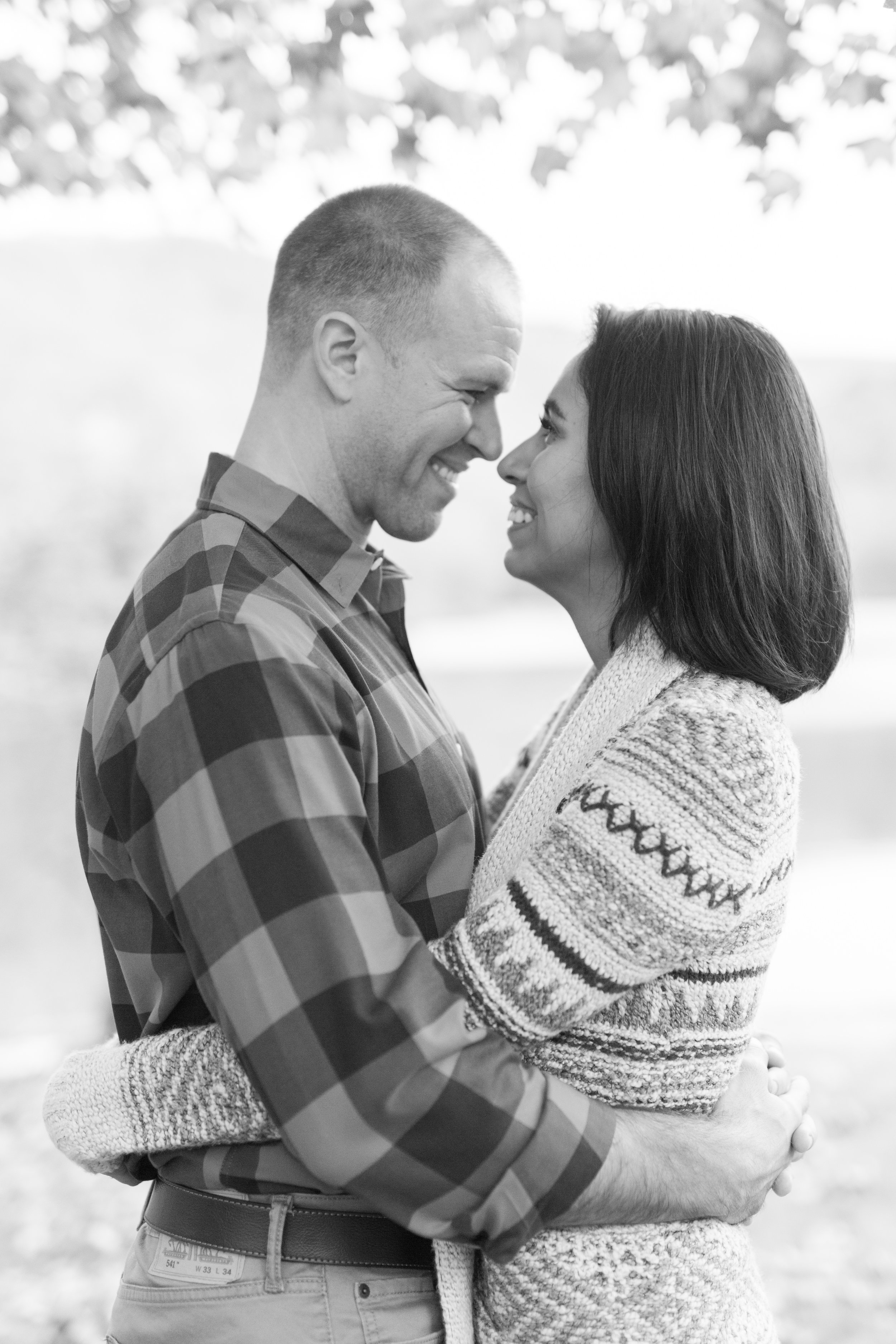 Fall engagement session at lake sherando in central virginia || Lynchburg Wedding and Engagement Photographer || www.ashleyeiban.com