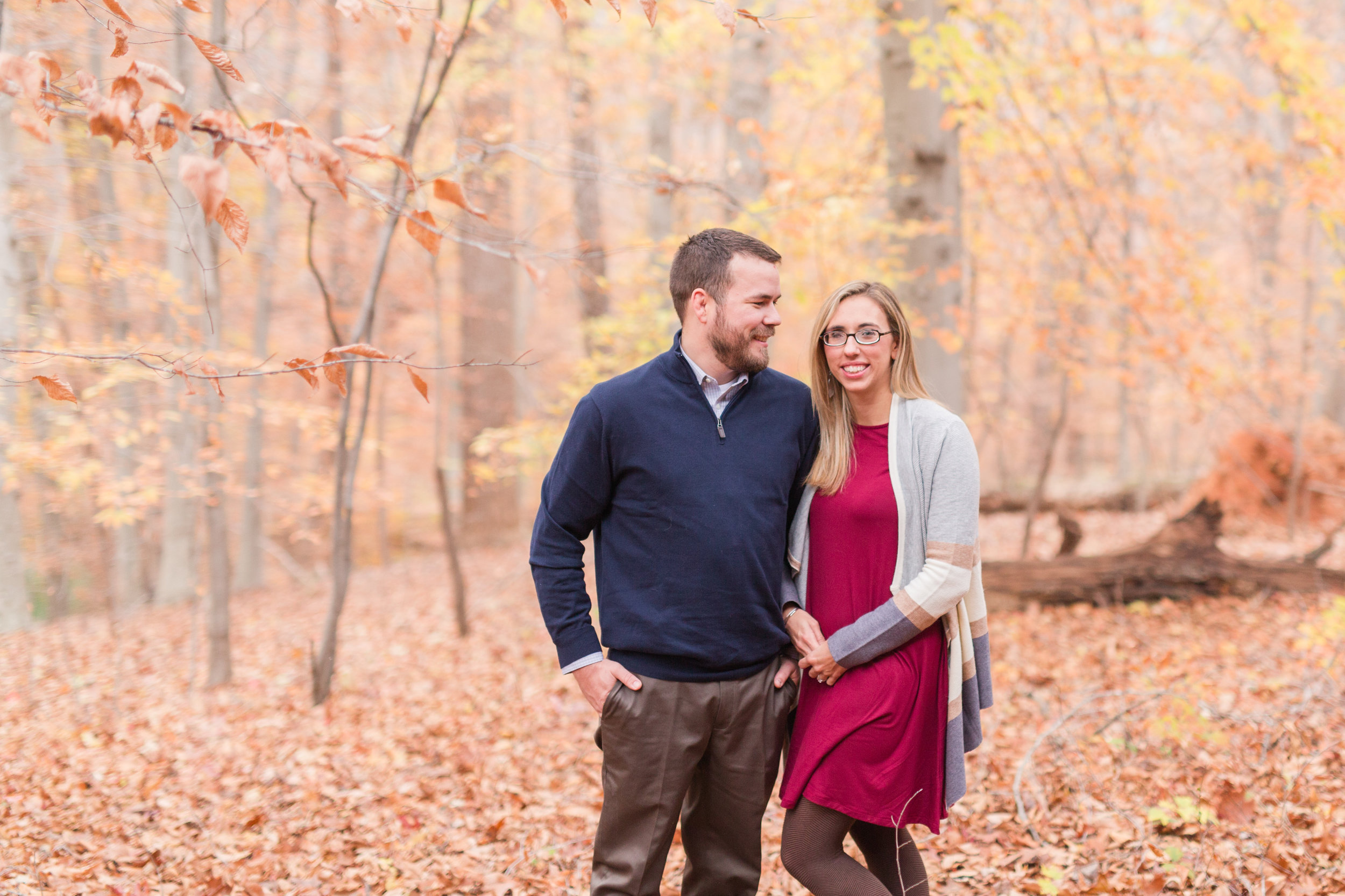 Lynchburg Virginia Engagement Session || Fall Engagement Photos in Virginia || Lynchburg Wedding and Portrait Photographer || www.ashleyeiban.com