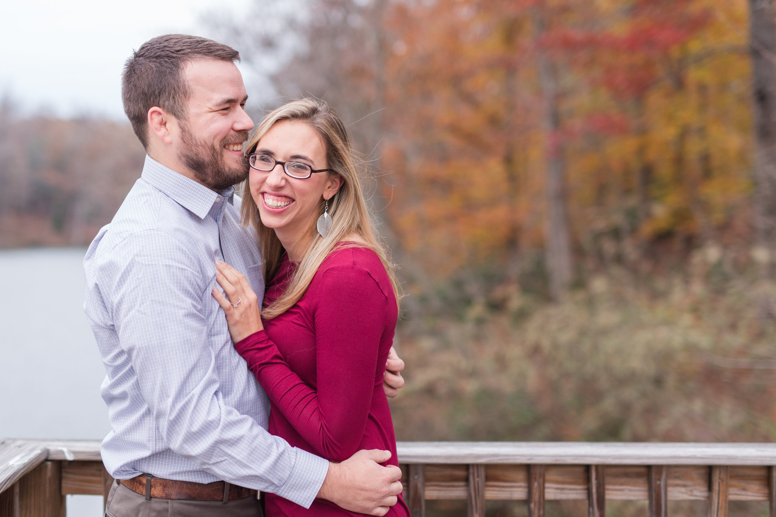 Lynchburg Virginia Engagement Session || Fall Engagement Photos in Virginia || Lynchburg Wedding and Portrait Photographer || www.ashleyeiban.com