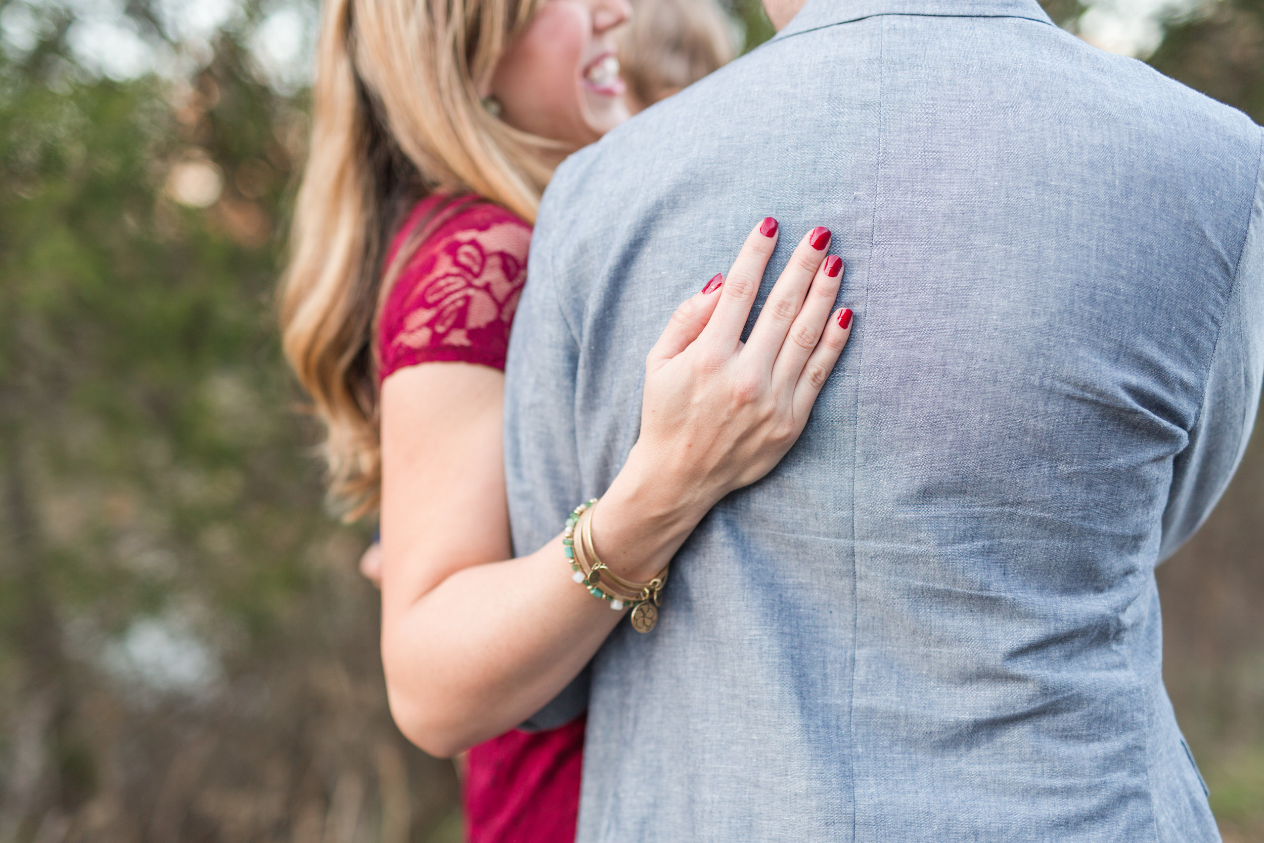 Lynchburg, Virginia Family and Maternity Photographer || Fall Maternity Session || Lynchburg and Charlottesville Wedding and Portrait Photographer || www.ashleyeiban.com