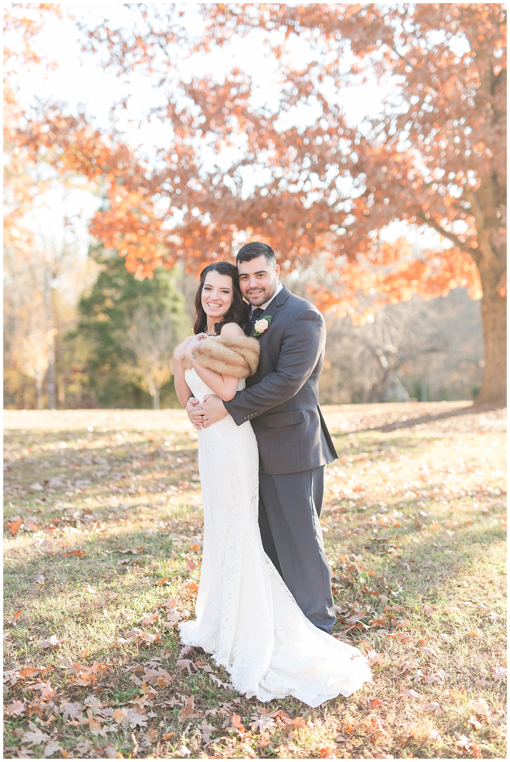Fall elopement in Lynchburg, Virginia || Central Virginia Wedding Photographer || www.ashleyeiban.com