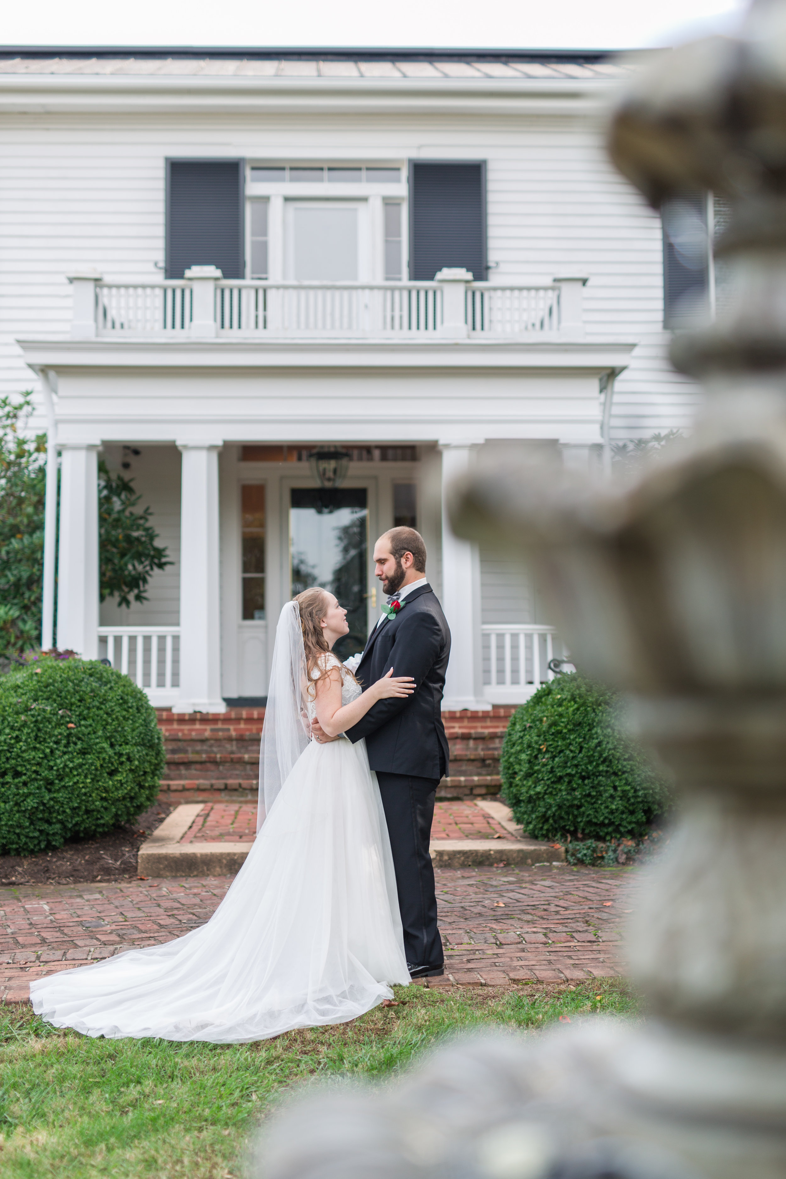 Lynchburg Virginia Wedding Photographer || Central Virginia Wedding Photos || Ashley Eiban Photography || www.ashleyeiban.com || Trivium Estate Wedding