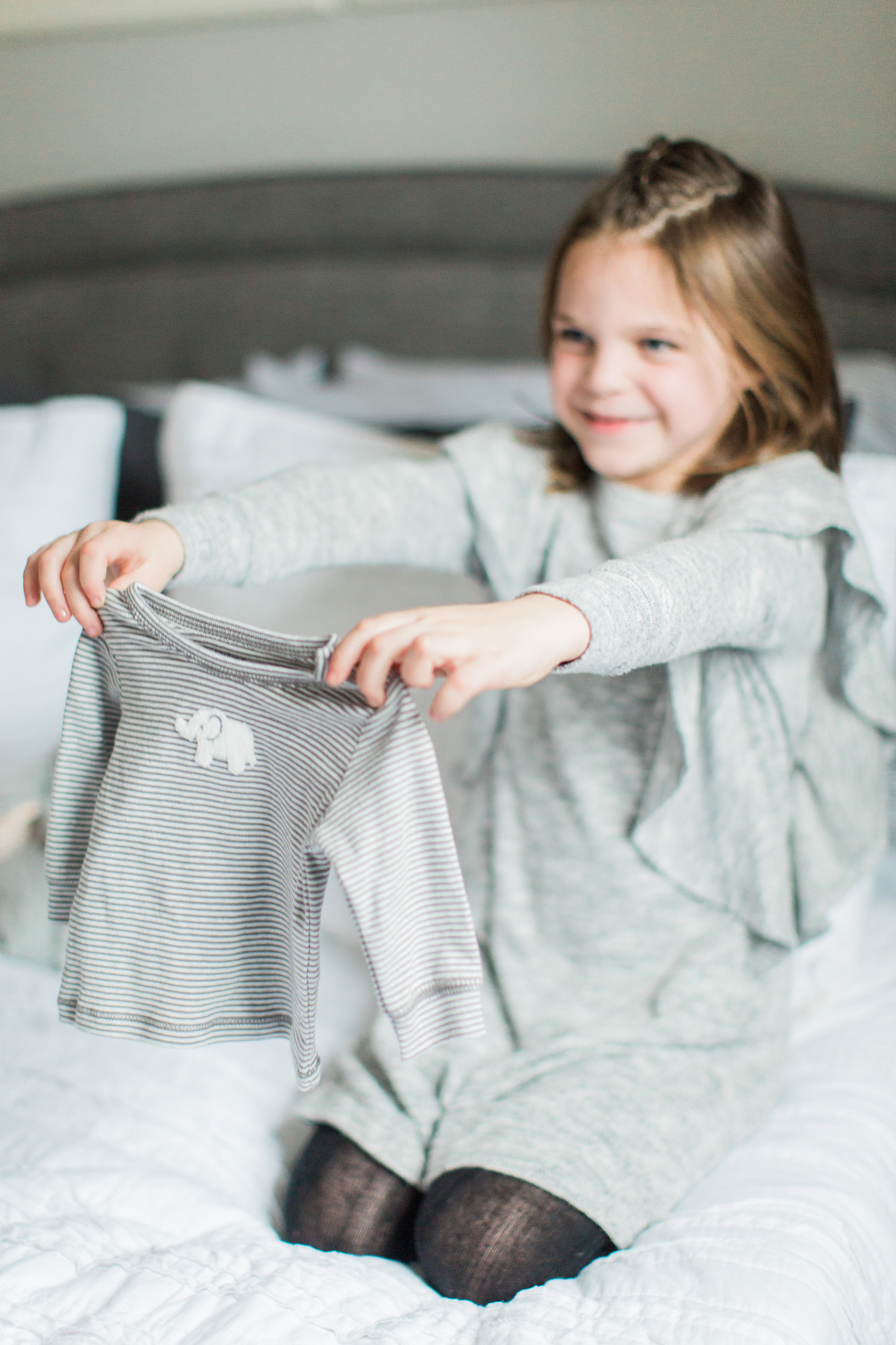 In Home Maternity and Family Photo Session || Lynchburg Virginia Photographer