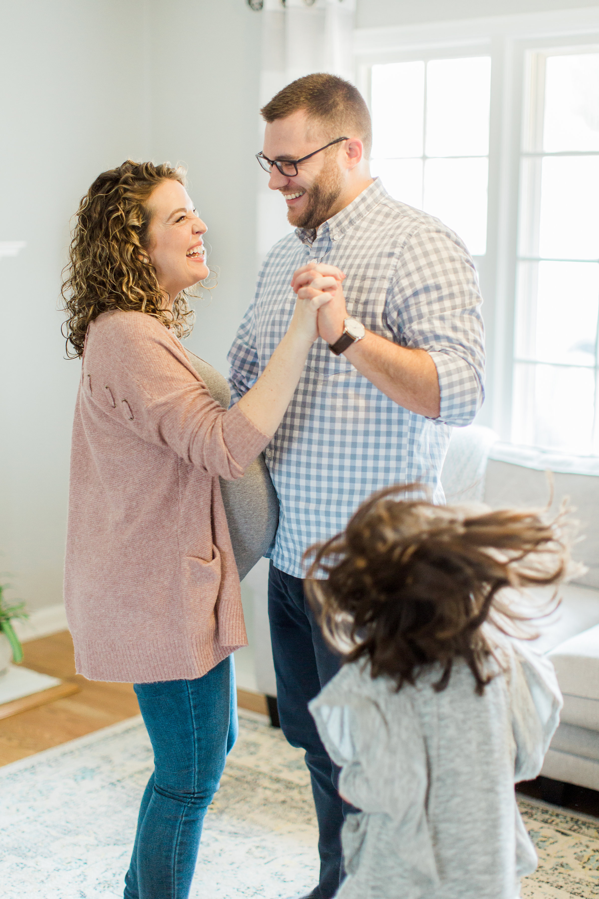 In Home Maternity and Family Photo Session || Lynchburg Virginia Photographer
