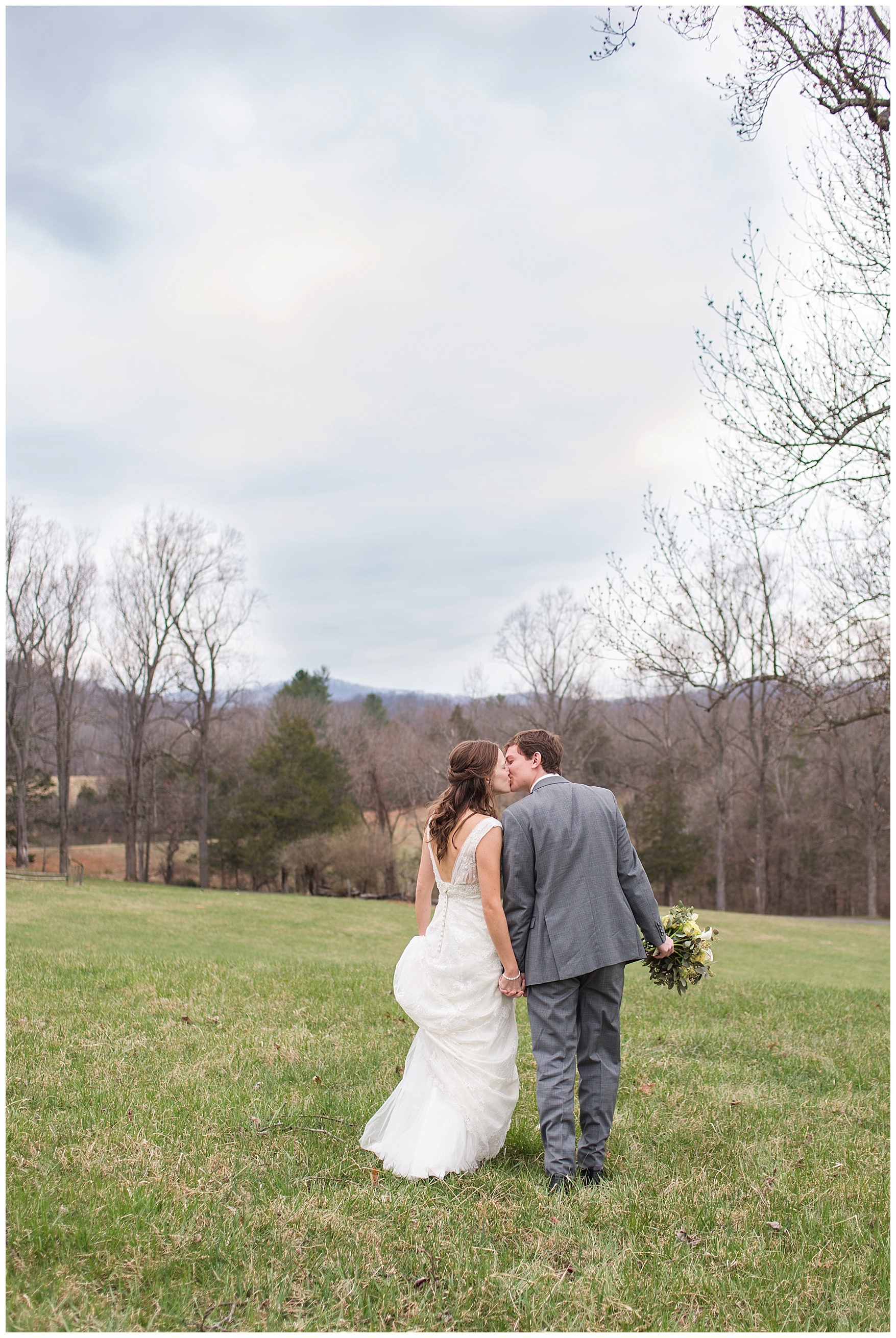 Old Pate Chapel and The Bottling Company Wedding in Lynchburg, Virginia || Lynchburg, Virginia Wedding Photographer || Ashley Eiban Photography || www.ashleyeiban.com