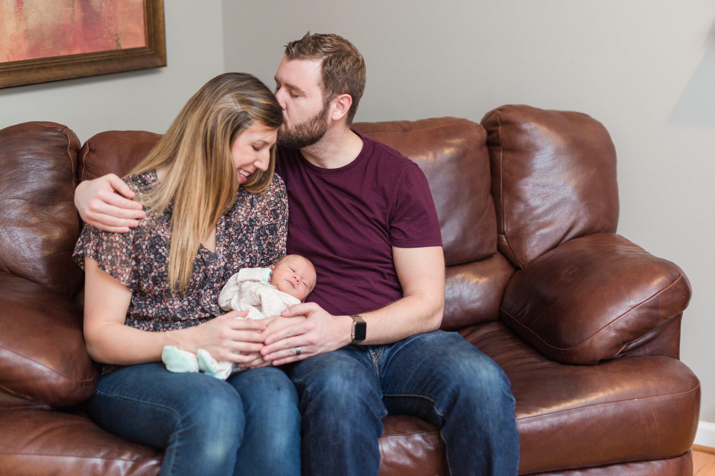 Family Lifestyle Session || Newborn Lifestyle Photographer || Lynchburg, VA Wedding and Portrait Photographer || www.ashleyeiban.com 