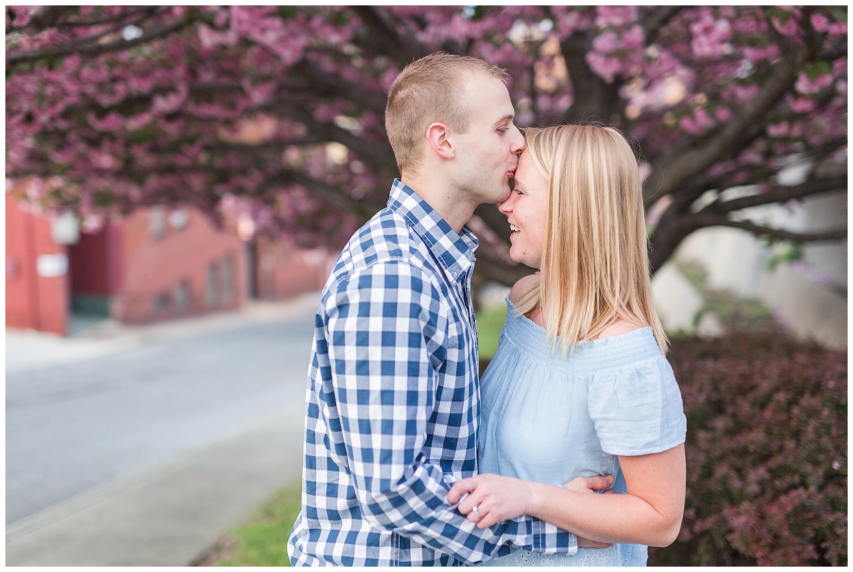Downtown Lynchburg Engagement Session || Spring Bloom Engagement || Ashley Eiban Photography