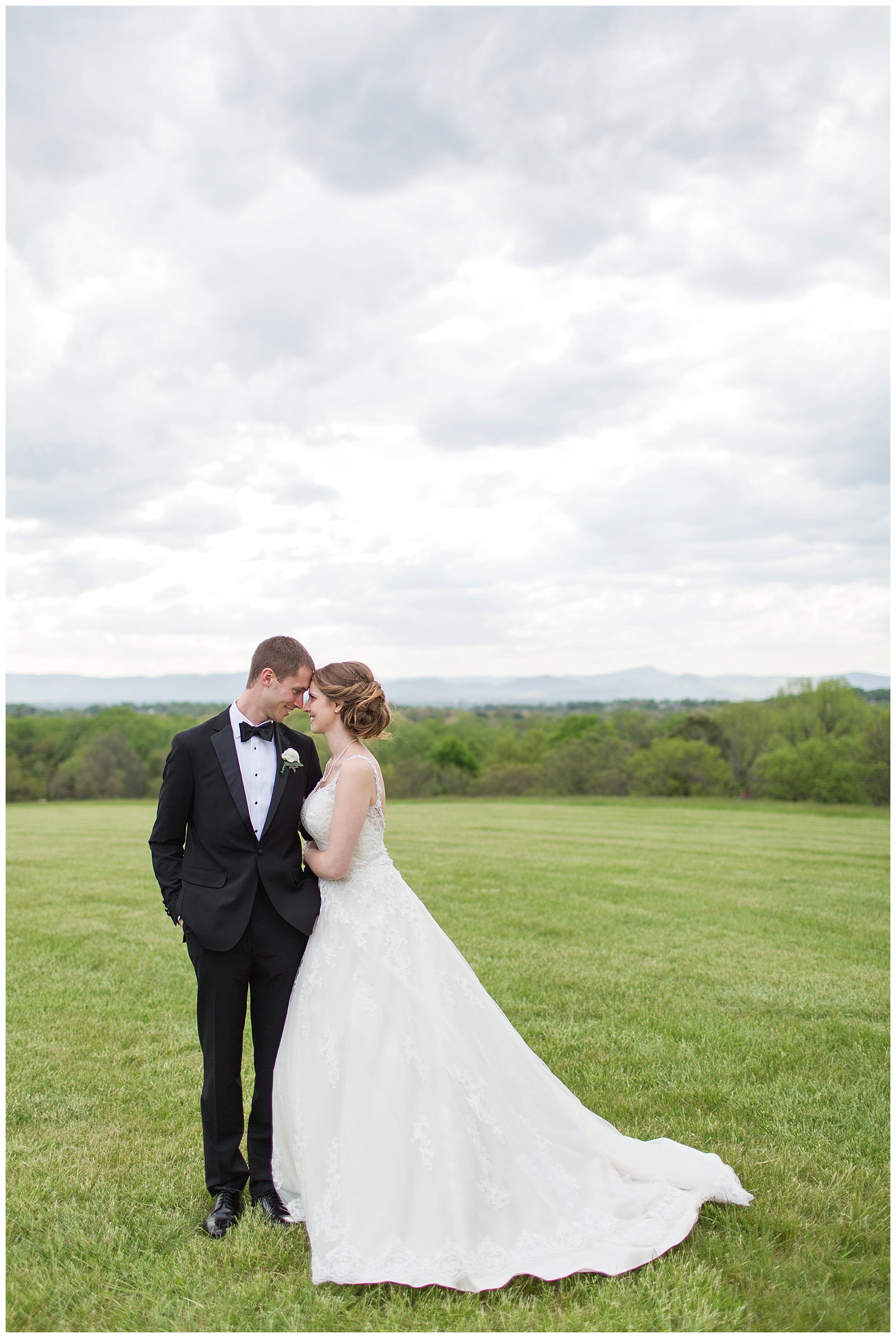 Roanoke, Virginia church wedding || Christ Lutheran Church in Roanoke || Wedding at The Braeloch on Glenburn Farms