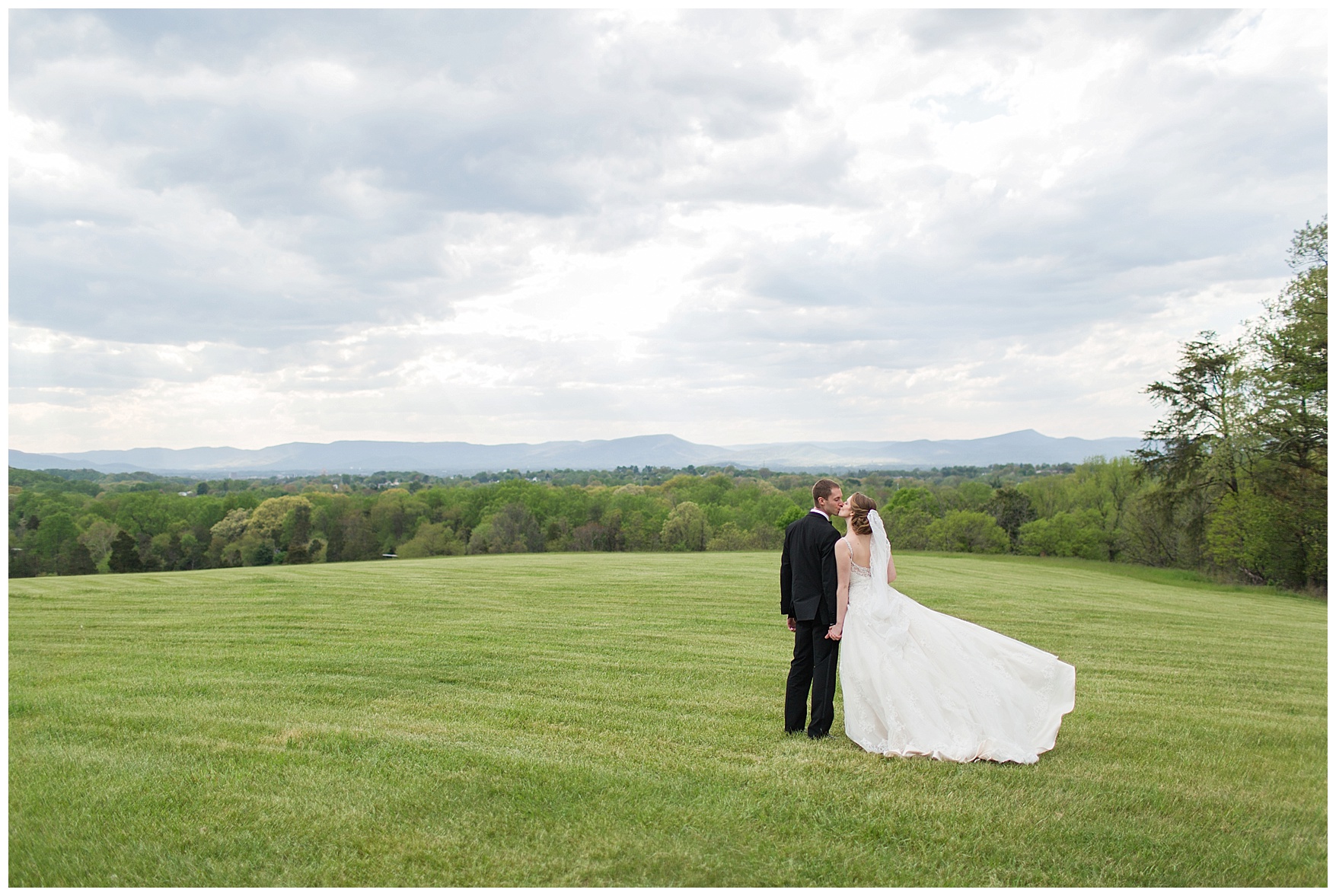 Roanoke, Virginia church wedding || Christ Lutheran Church in Roanoke || Wedding at The Braeloch on Glenburn Farms