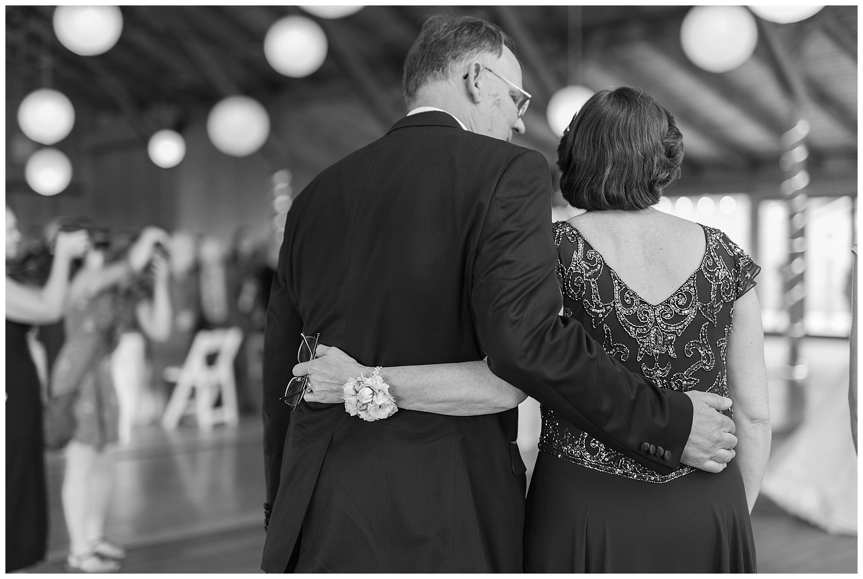 Roanoke, Virginia church wedding || Christ Lutheran Church in Roanoke || Wedding at The Braeloch on Glenburn Farms