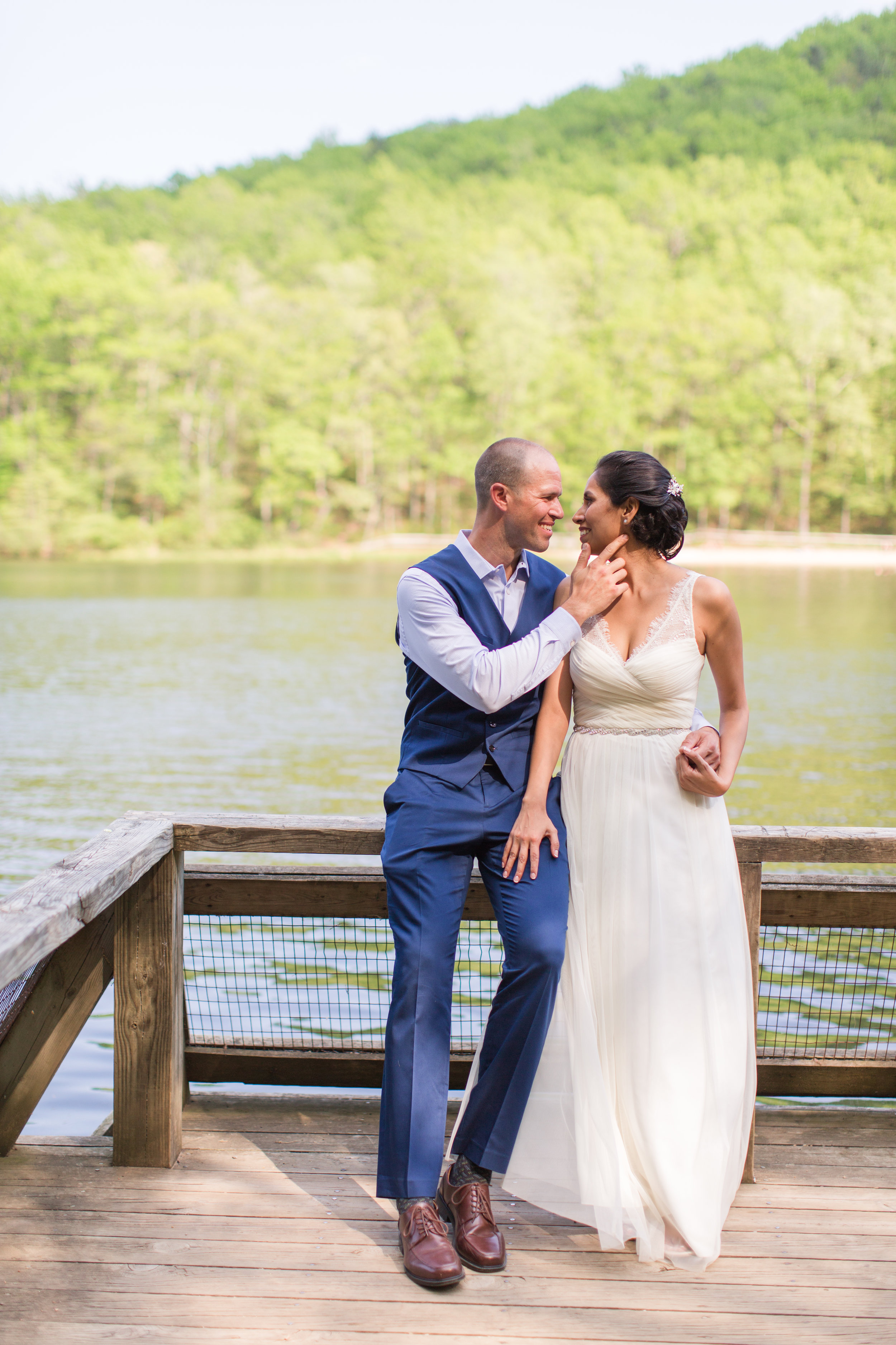 Sherando Lake Wedding || Intimate elopement style wedding in Central Virginia || Lynchburg, Virginia Wedding Photographer || www.ashleyeiban.com