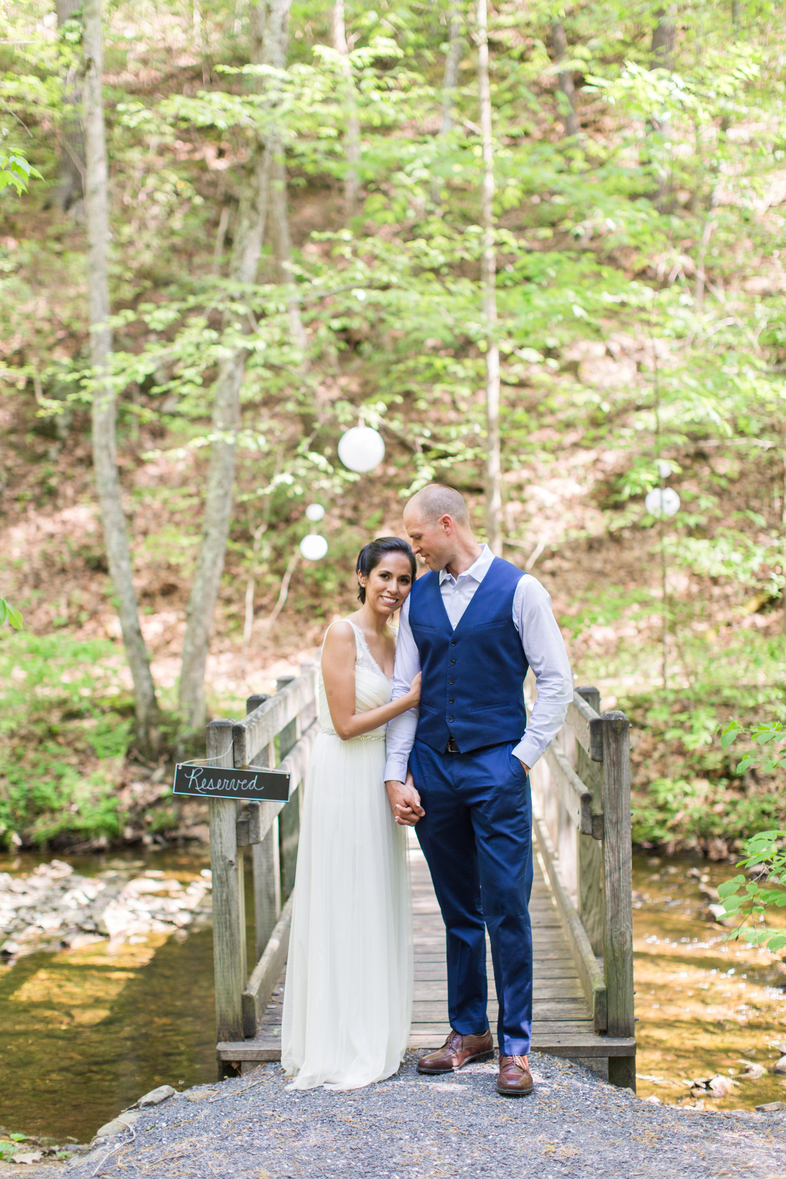 Sherando Lake Wedding || Intimate elopement style wedding in Central Virginia || Lynchburg, Virginia Wedding Photographer || www.ashleyeiban.com