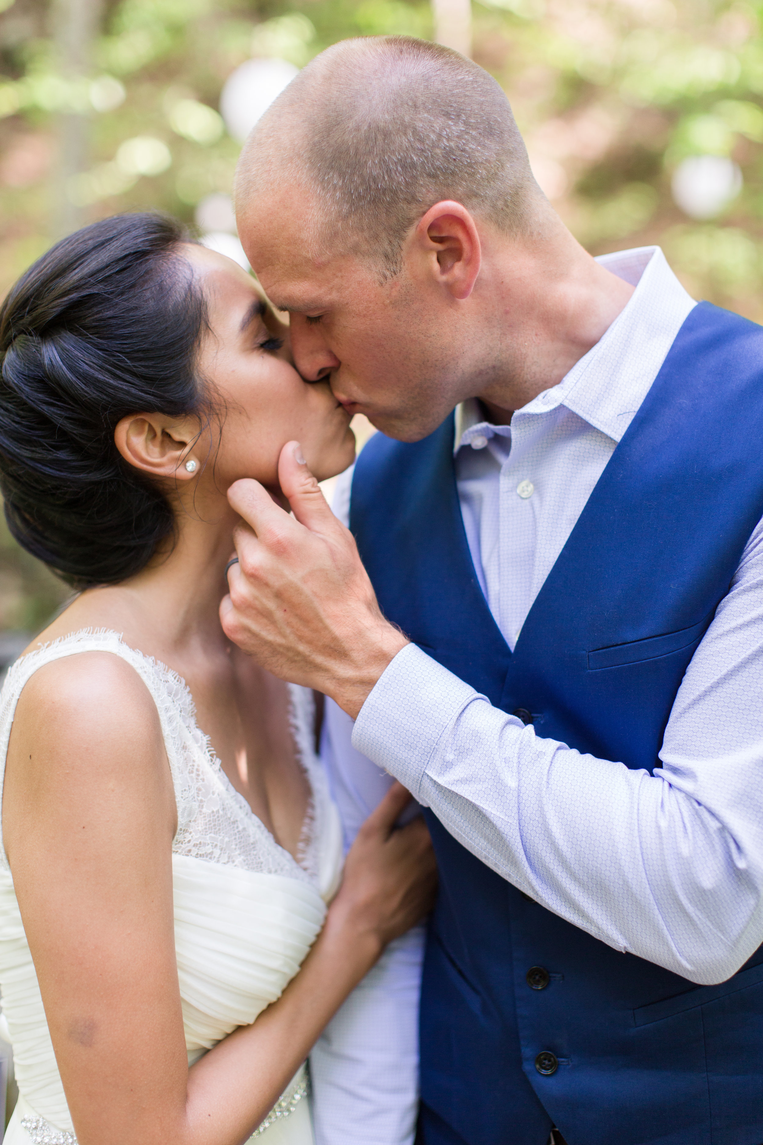 Sherando Lake Wedding || Intimate elopement style wedding in Central Virginia || Lynchburg, Virginia Wedding Photographer || www.ashleyeiban.com