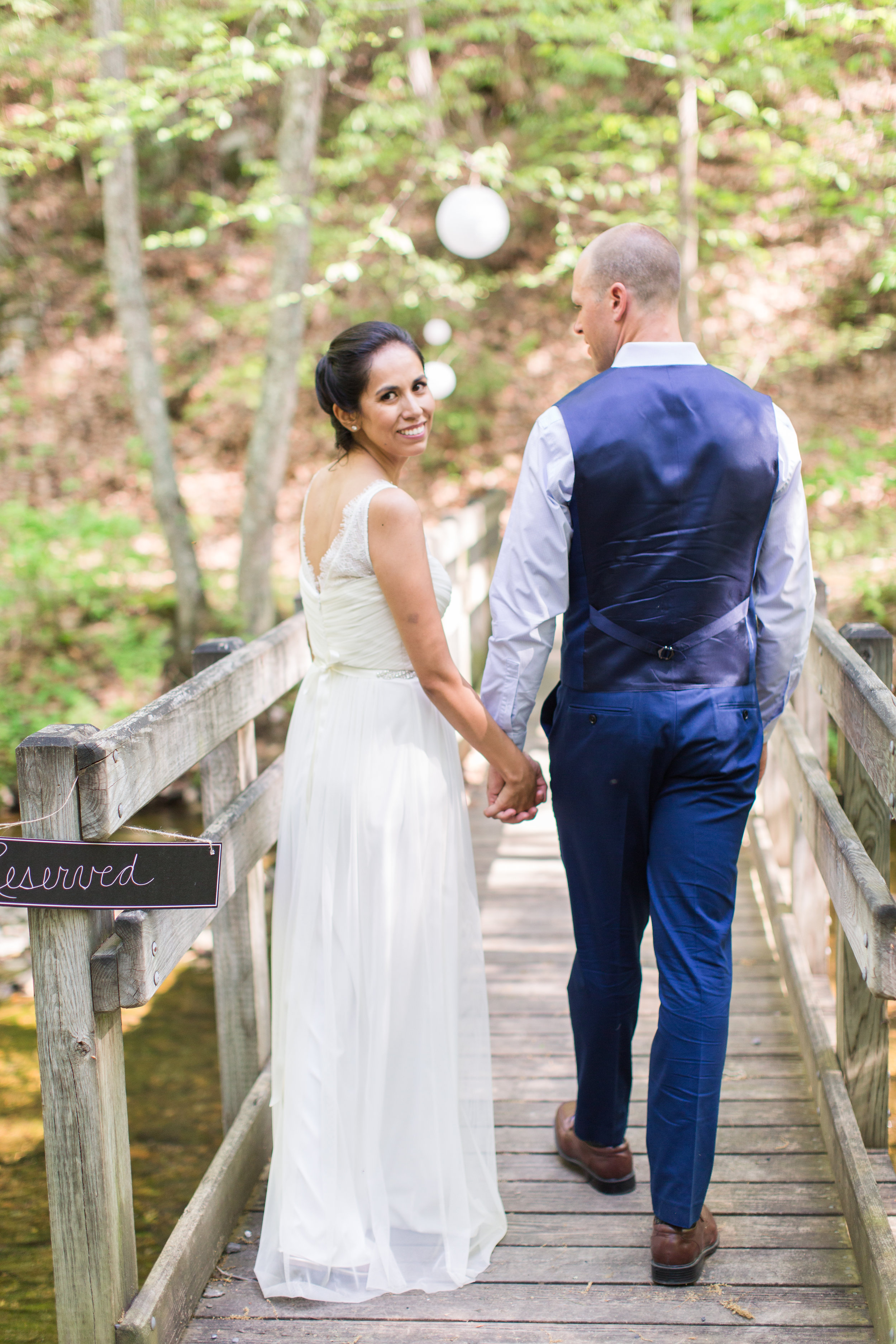 Sherando Lake Wedding || Intimate elopement style wedding in Central Virginia || Lynchburg, Virginia Wedding Photographer || www.ashleyeiban.com