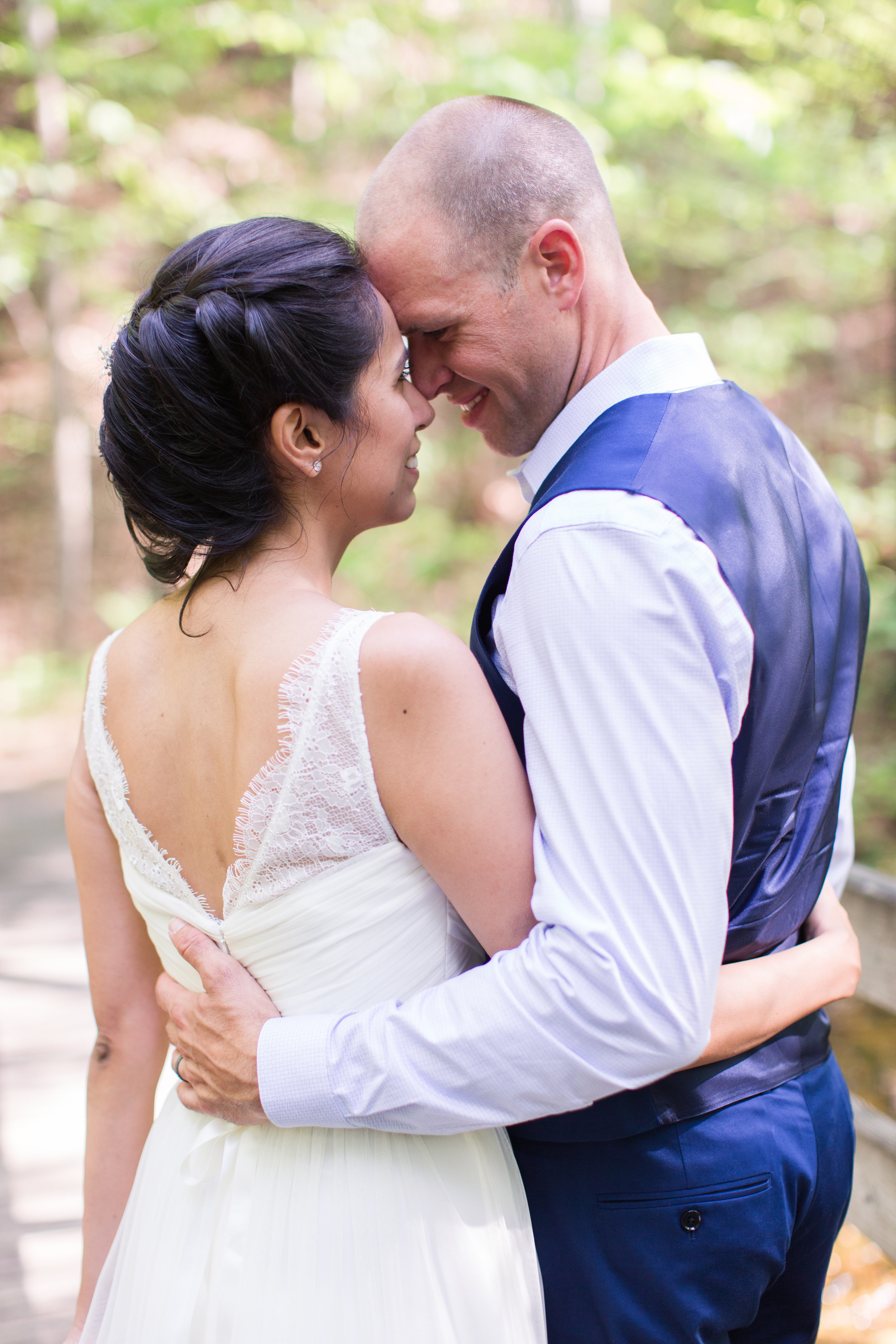 Sherando Lake Wedding || Intimate elopement style wedding in Central Virginia || Lynchburg, Virginia Wedding Photographer || www.ashleyeiban.com