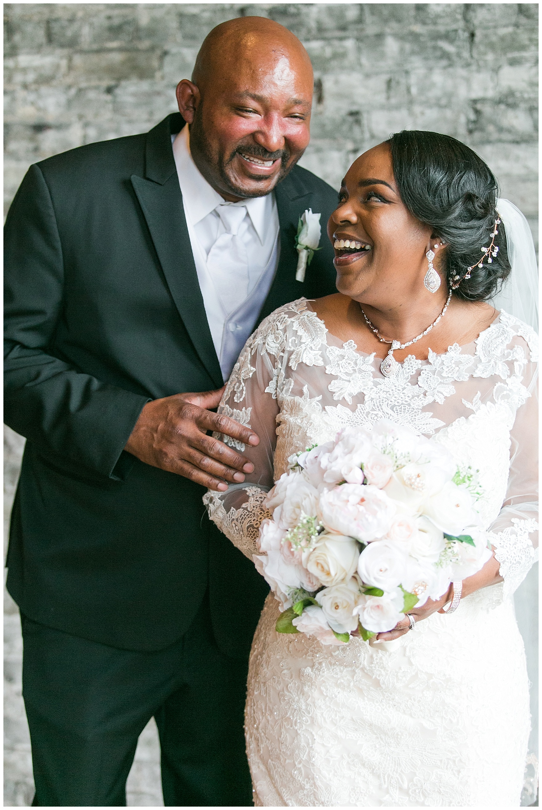 Tresca on 8th Wedding in Lynchburg, Virginia || Central VA Spring Wedding