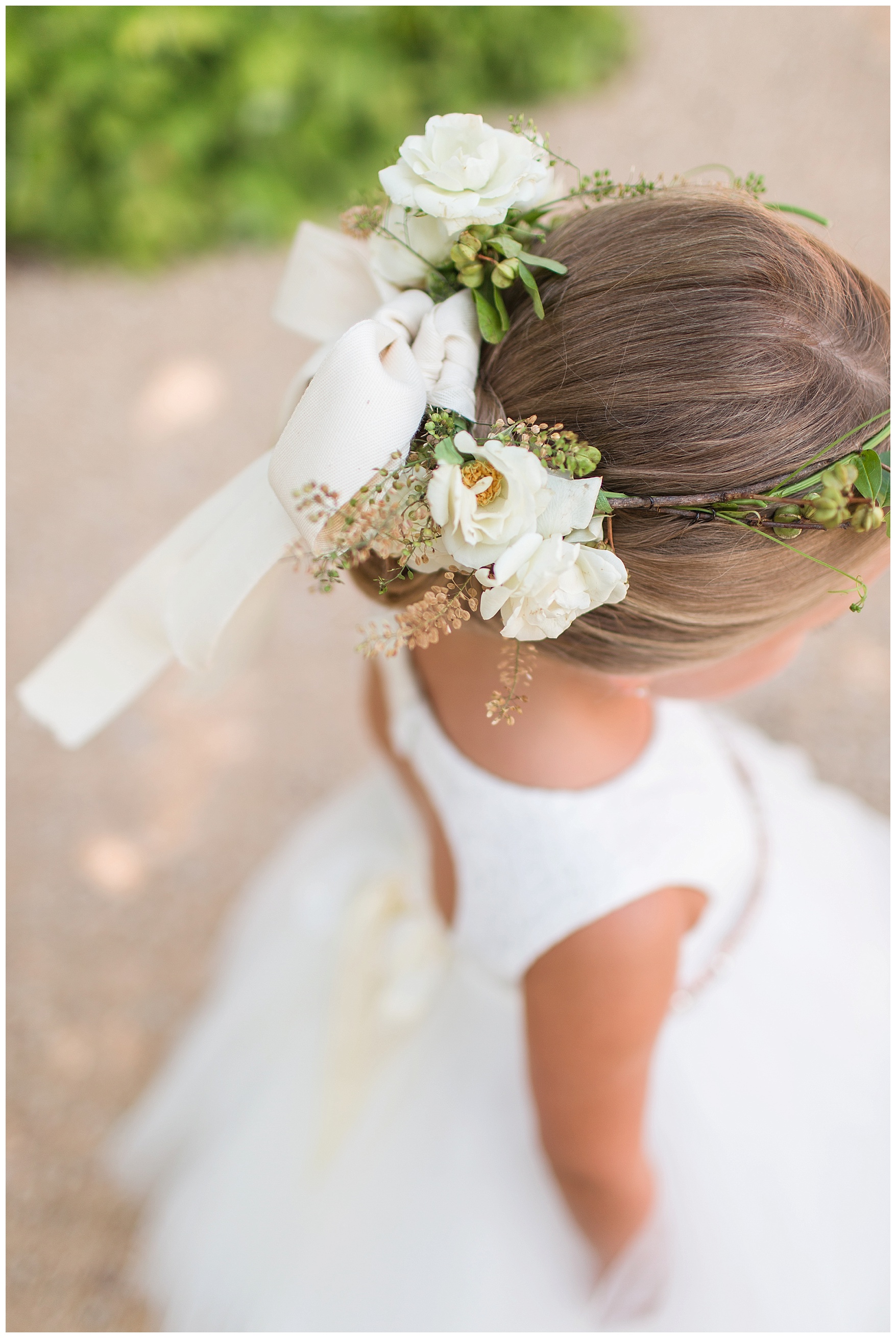 Pippin Hill Farm & Vineyard Wedding in Charlottesville, Virginia || Lynchburg and Charlottesville Wedding Photographer || Summer vineyard wedding in Central Virginia