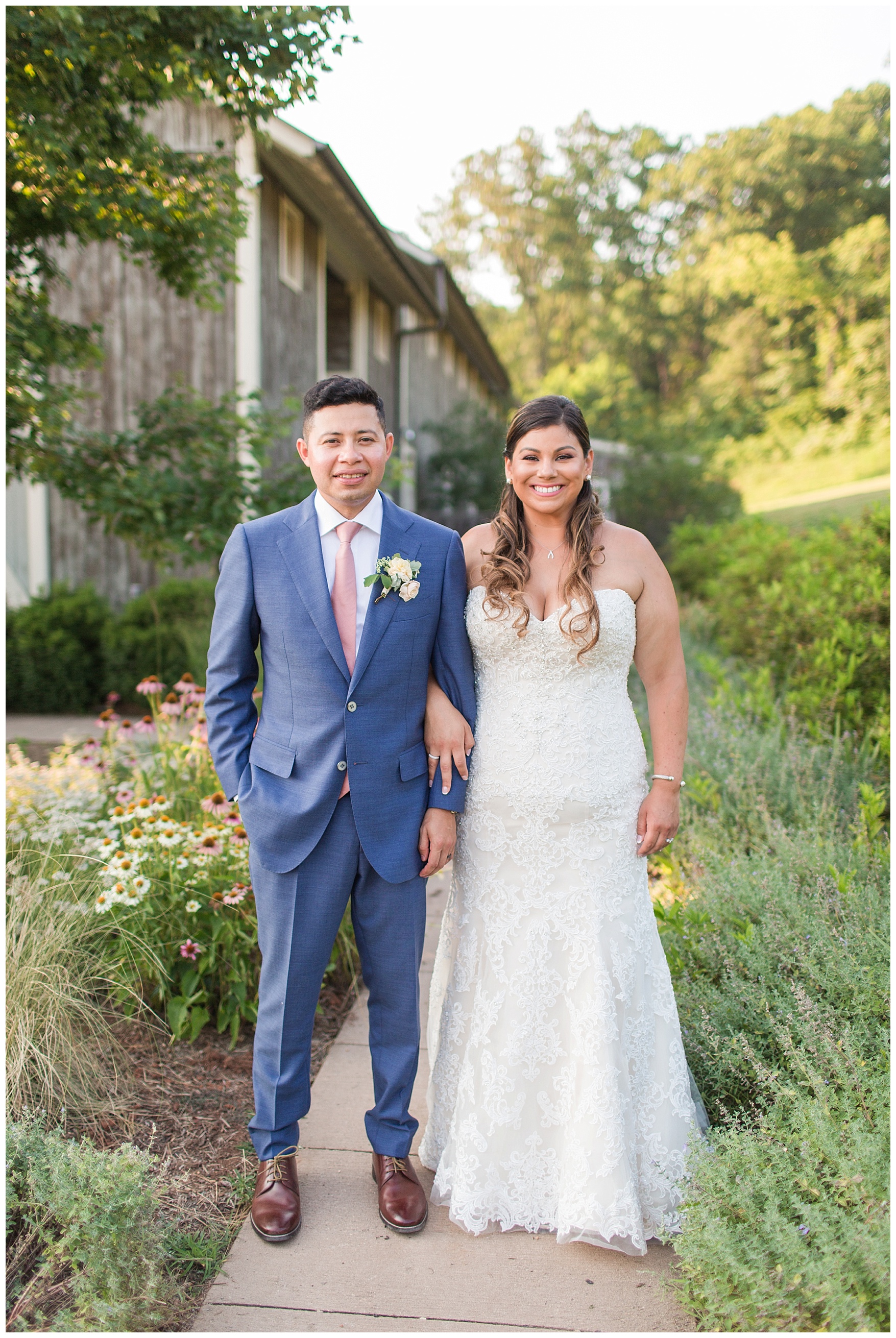 Pippin Hill Farm & Vineyard Wedding in Charlottesville, Virginia || Lynchburg and Charlottesville Wedding Photographer || Summer vineyard wedding in Central Virginia