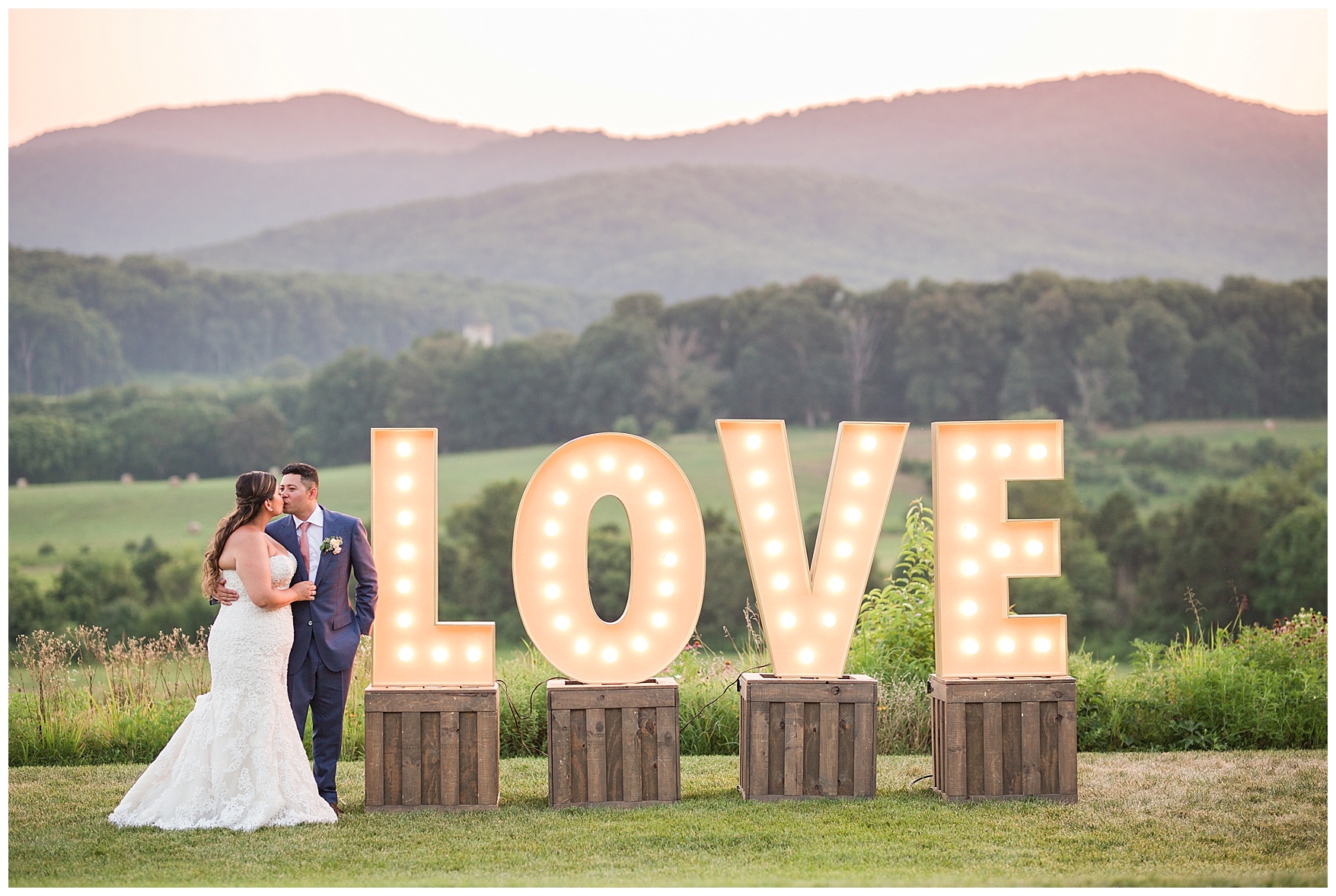 Pippin Hill Farm & Vineyard Wedding in Charlottesville, Virginia || Lynchburg and Charlottesville Wedding Photographer || Summer vineyard wedding in Central Virginia