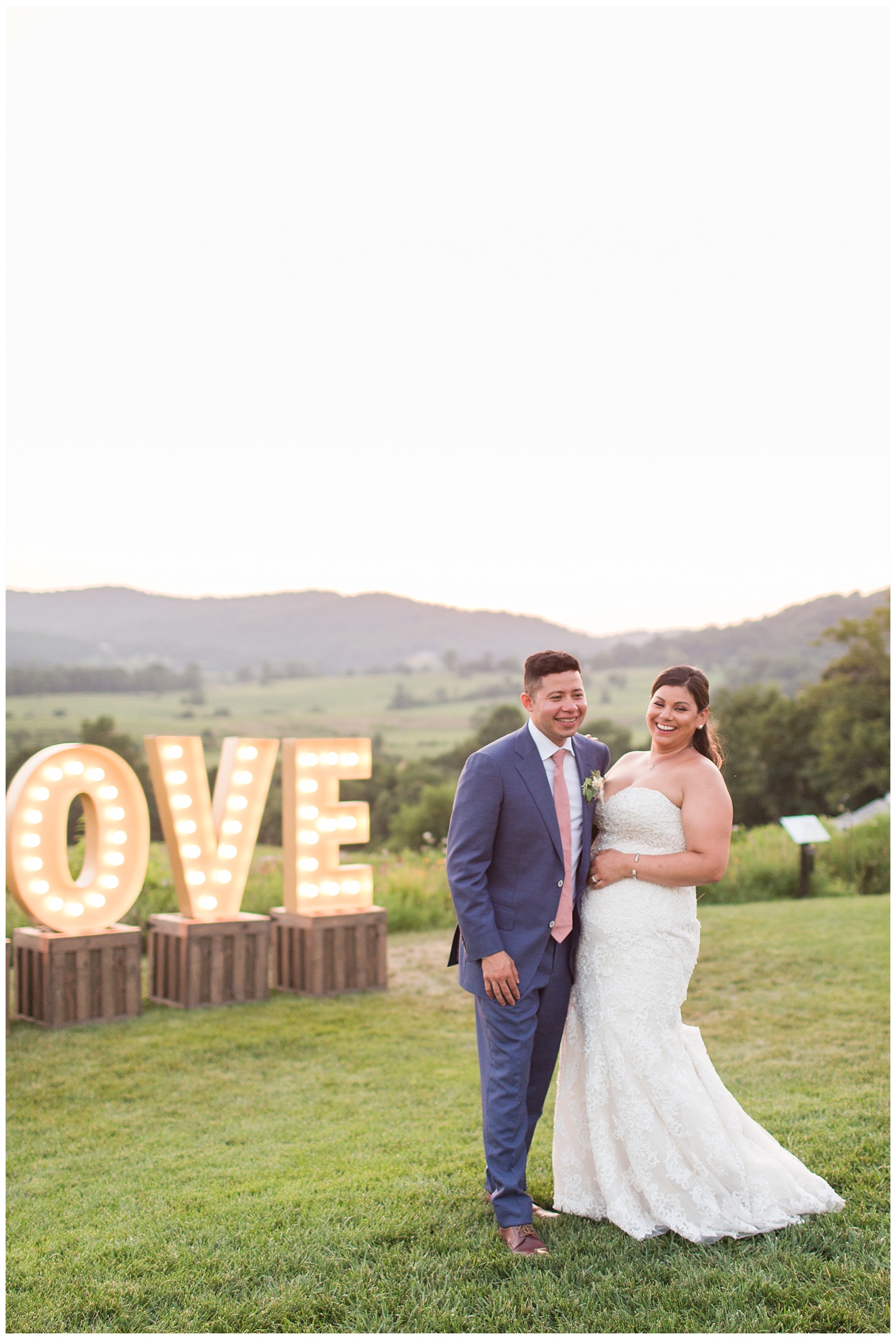 Pippin Hill Farm & Vineyard Wedding in Charlottesville, Virginia || Lynchburg and Charlottesville Wedding Photographer || Summer vineyard wedding in Central Virginia