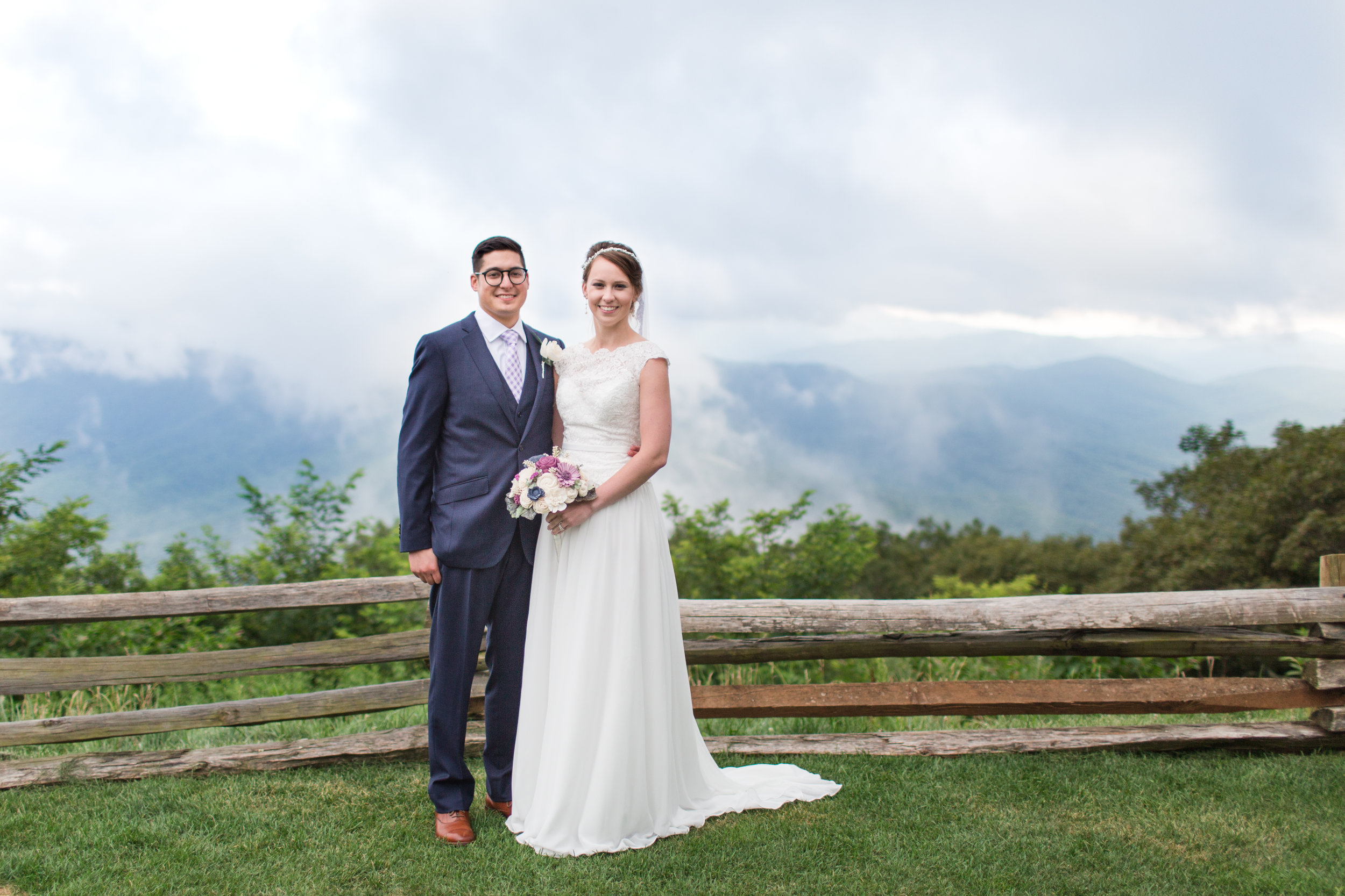 Summer Wintergreen Resort Wedding in Central Virginia || Lynchburg, VA Wedding Photographer