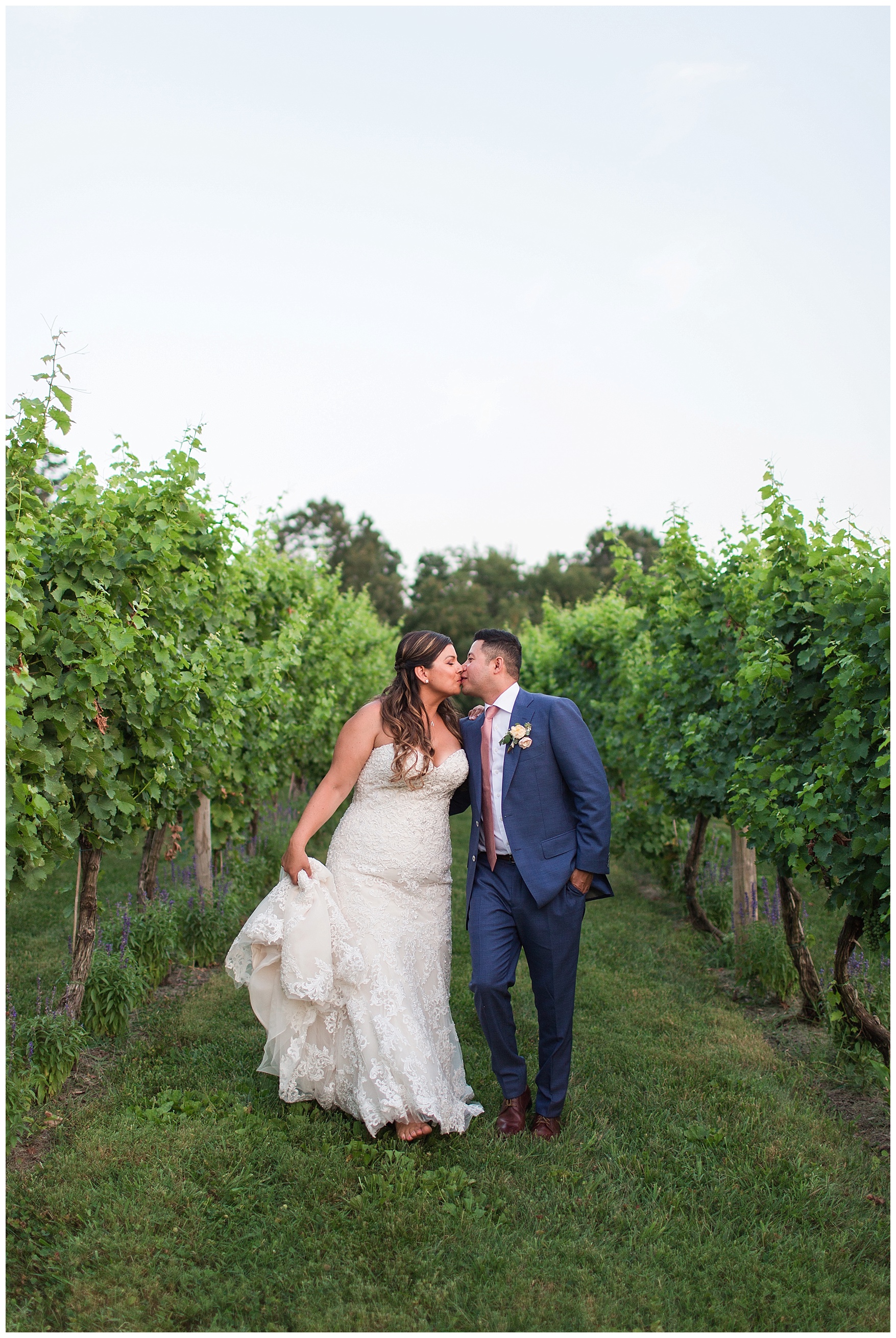 Wedding at Pippin Hill Farm and Vineyards in Charlottesville, Virginia || Central Virginia Wedding Photographer 