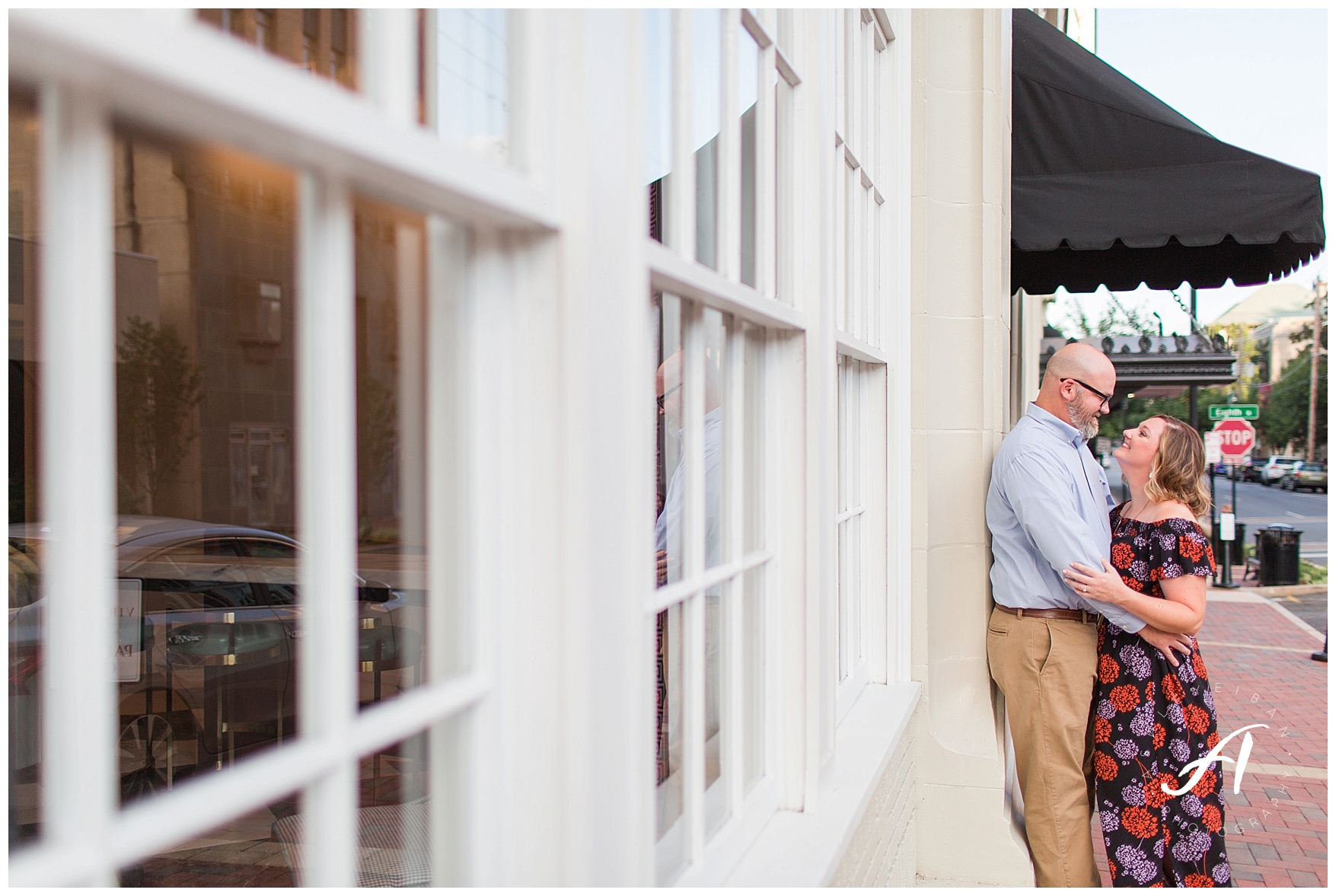 Downtown Lynchburg, VA Engagement Session || Lynchburg Wedding and Portrait photographer