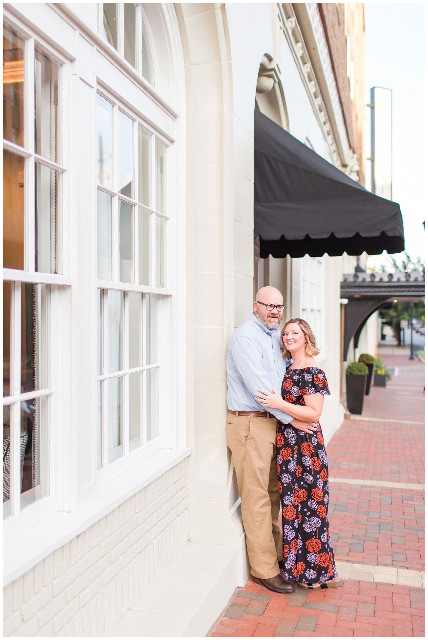 Downtown Lynchburg, VA Engagement Session || Lynchburg Wedding and Portrait photographer 