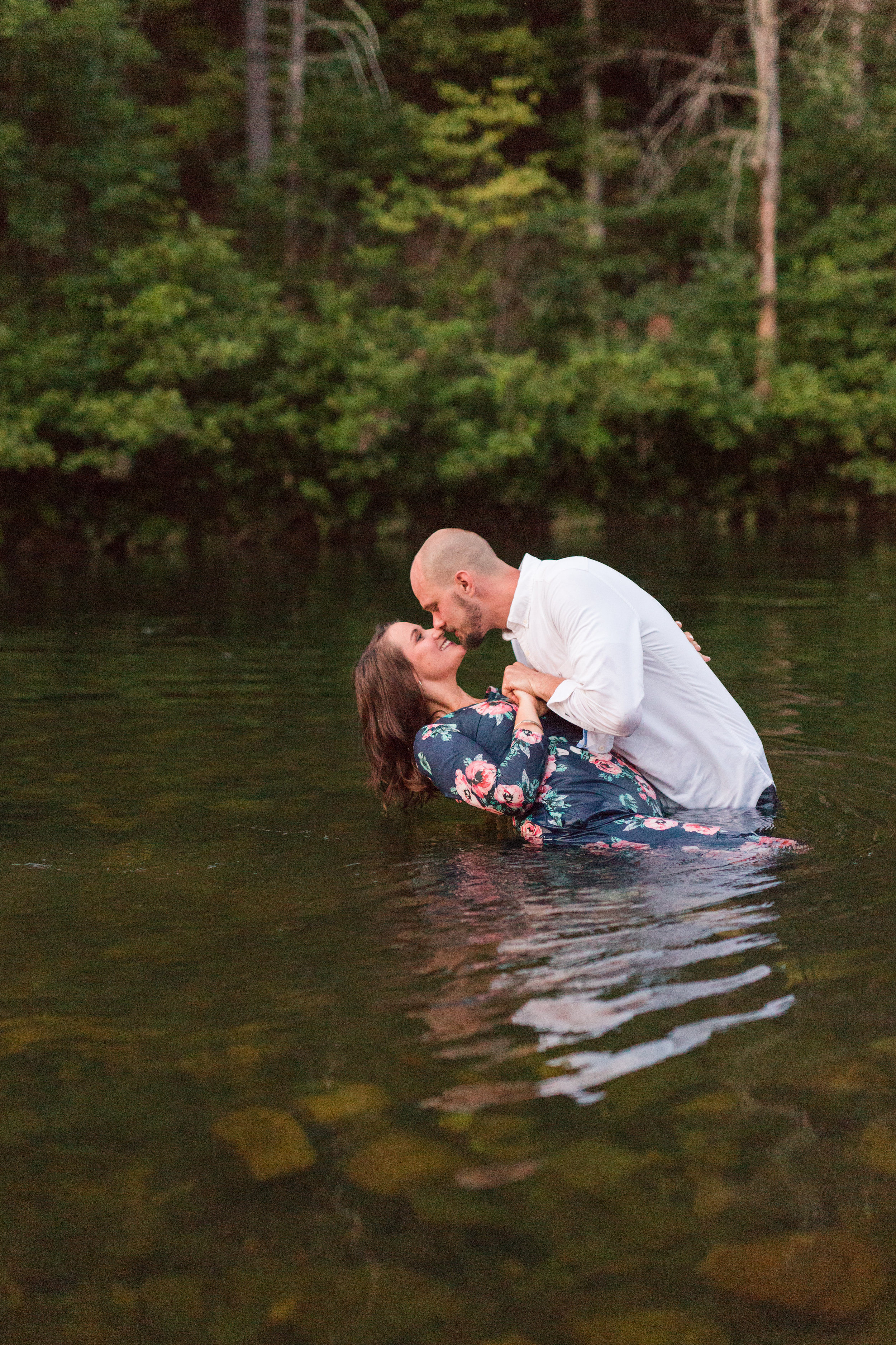 Eagle Rock Engagement Session || Summer Engagement Session in Central Virginia || Virginia Wedding Photographer || Ashley Eiban Photography