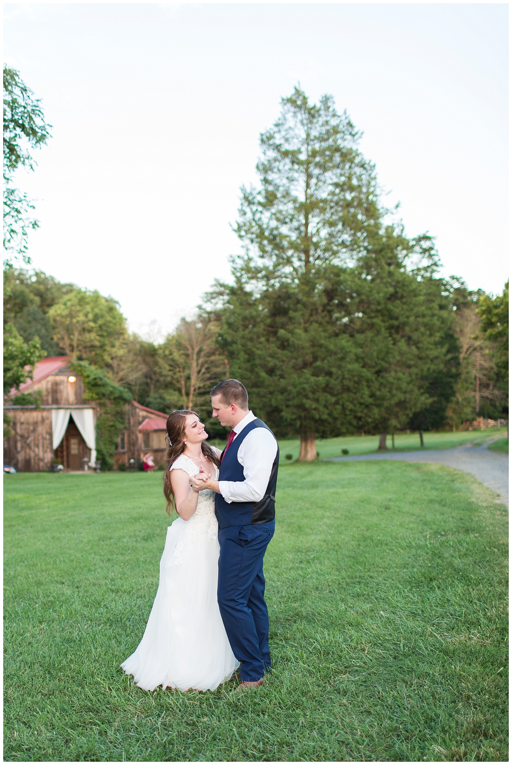 Wedding at Murray Hill in Leesburg, Virginia || Leesburg, VA Wedding Photographer || Ashley Eiban Photography