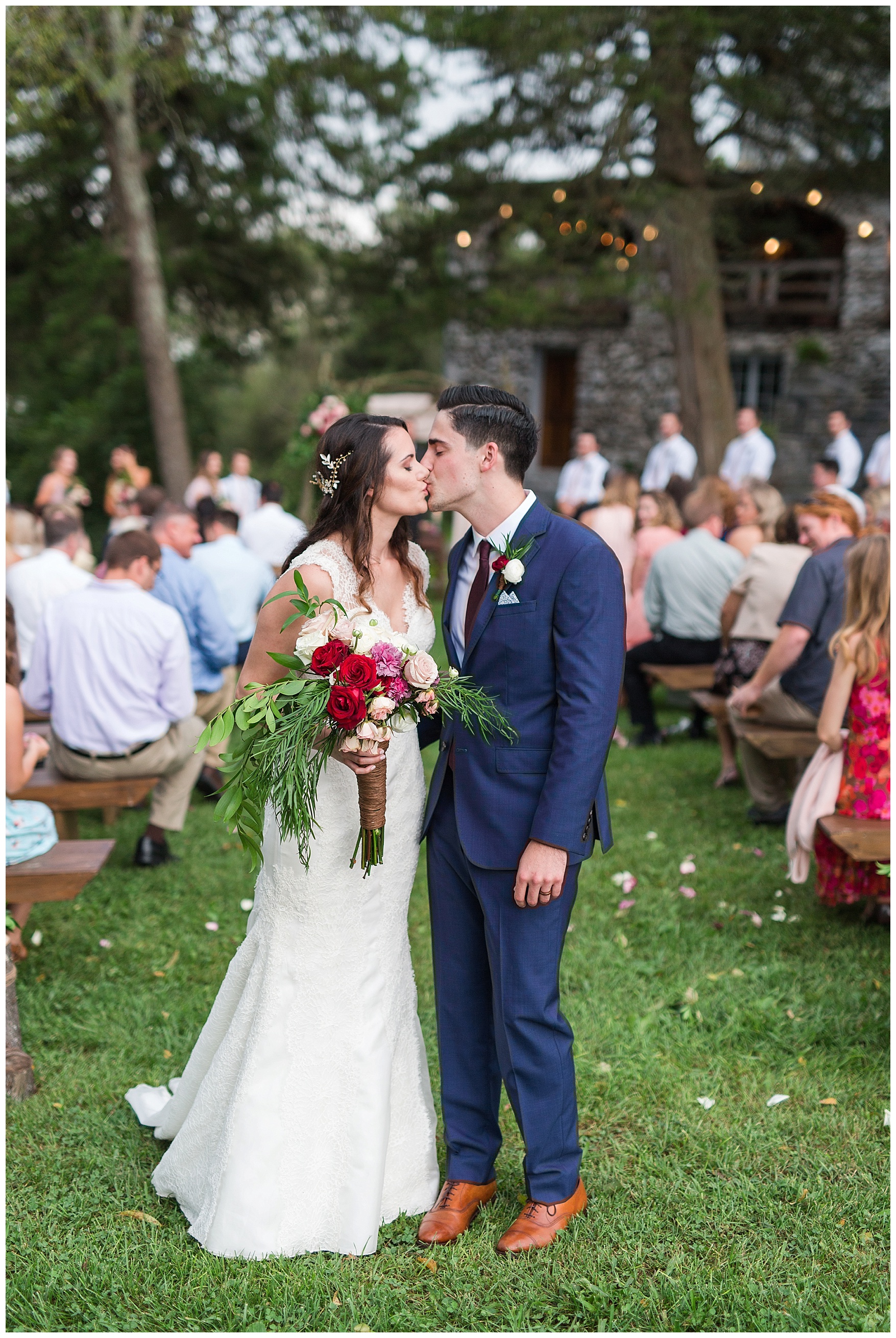 Melrose Cavern’s Lodge Wedding in Harrisonburg, Virginia || Harrisonburg, Lynchburg and Charlottesville Wedding Photographer 