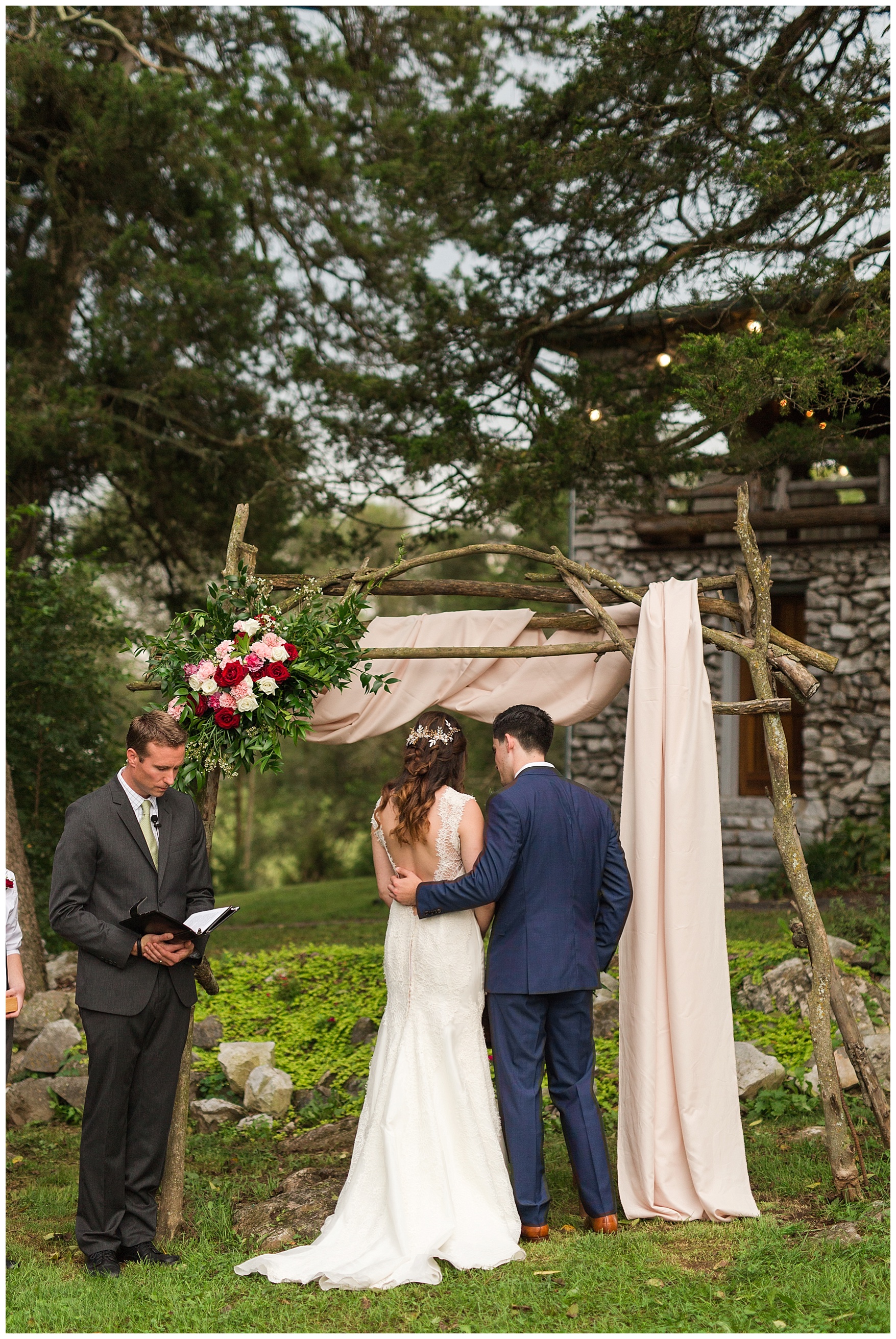 Melrose Cavern’s Lodge Wedding in Harrisonburg, Virginia || Harrisonburg, Lynchburg and Charlottesville Wedding Photographer 