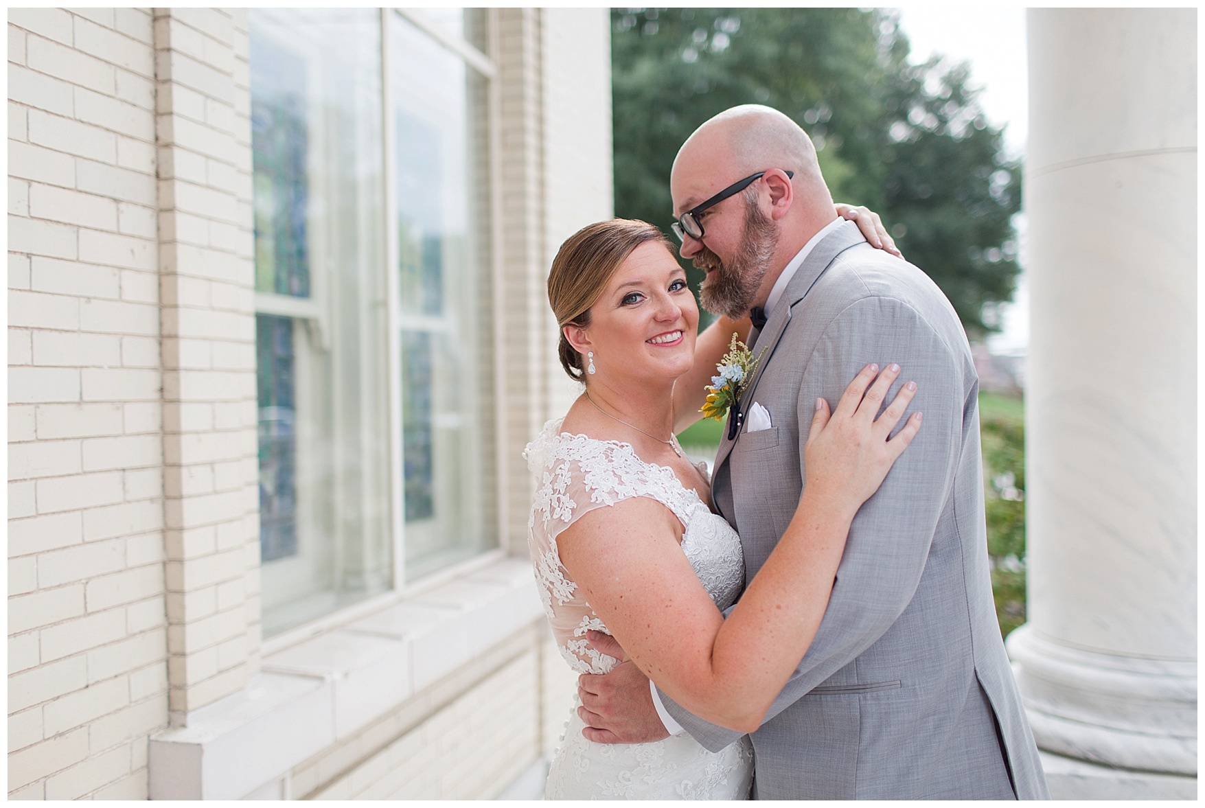 Danville Golf Club Wedding || Danville, Lynchburg, and Charlottesville Wedding Photographer || Fall Wedding in Central Virginia || www.ashleyeiban.com