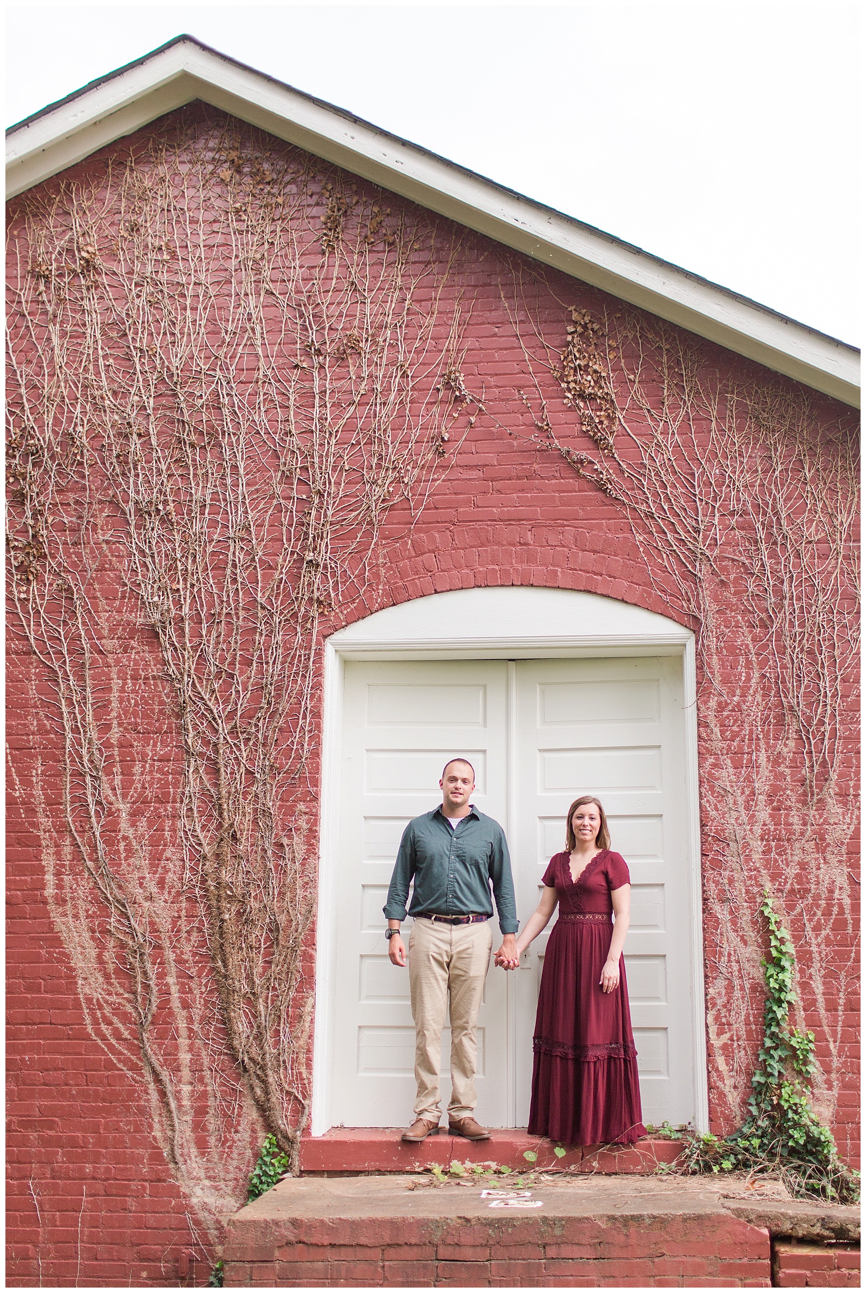 Lynchburg Wedding and Engagement Photographer || Charlottesville and Afton Wedding Photographer || www.ashleyeiban.com