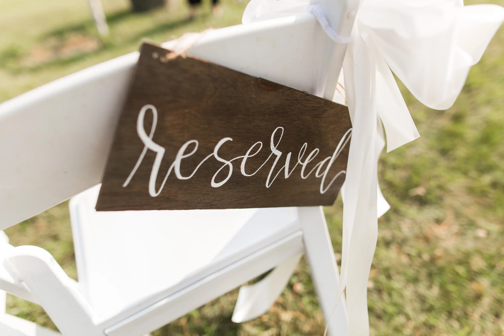 Delfosse Winery Wedding || Charlottesville Vineyard Wedding || Central VA Wedding Photographer || www.ashleyeiban.com