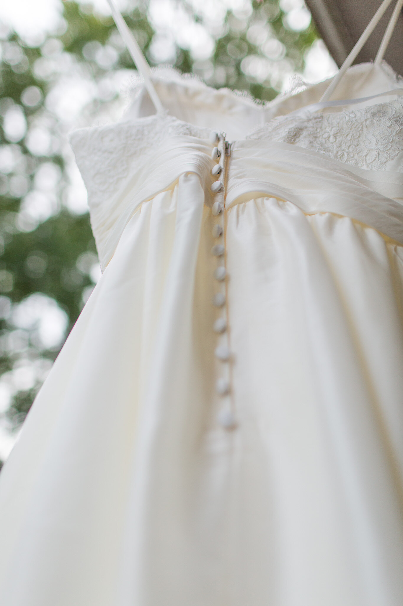 Fall Backyard Wedding in Charlotte Court House in Central Virginia || Lynchburg, VA Wedding Photographer