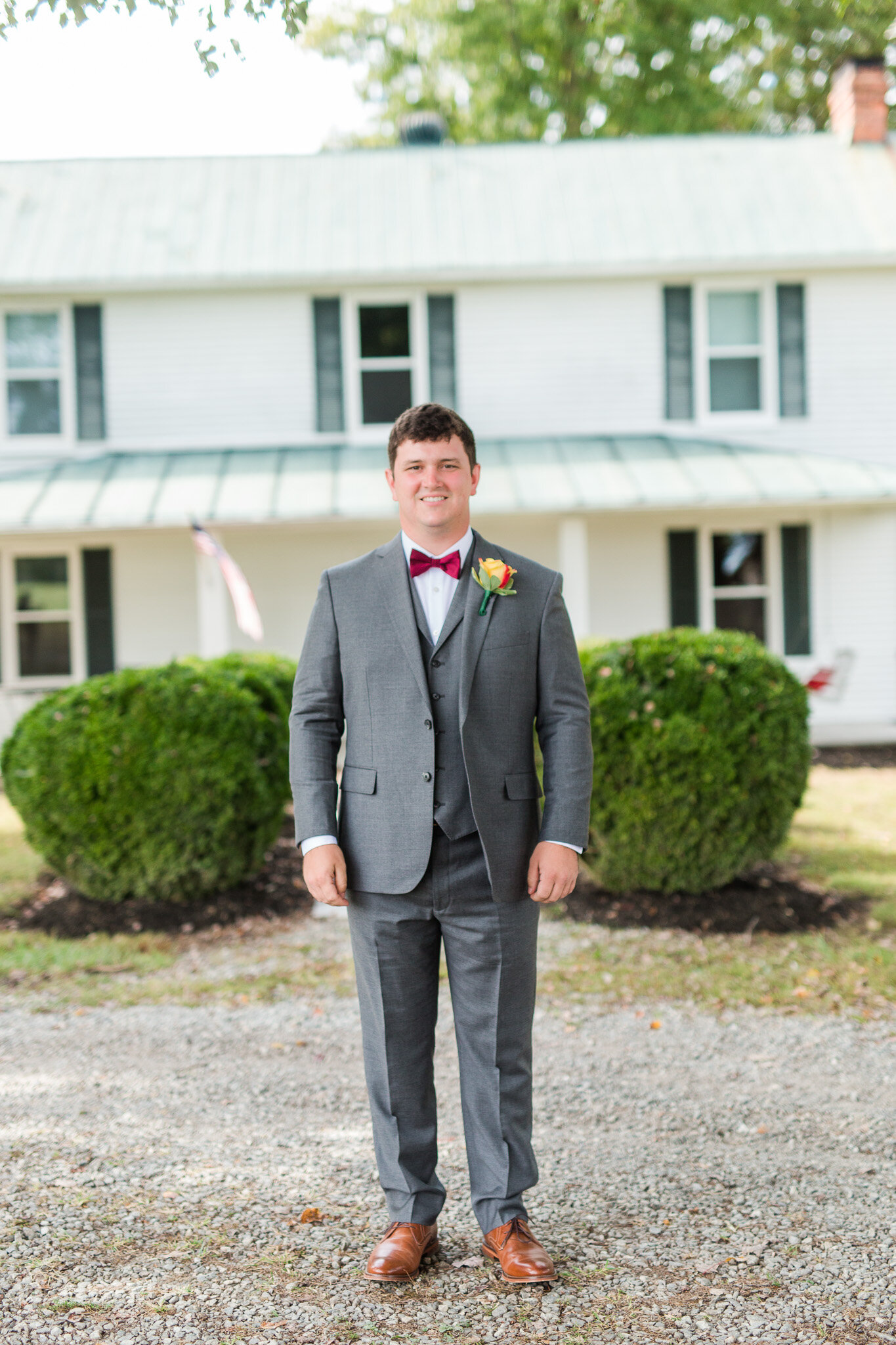 Fall Backyard Wedding in Charlotte Court House in Central Virginia || Lynchburg, VA Wedding Photographer 