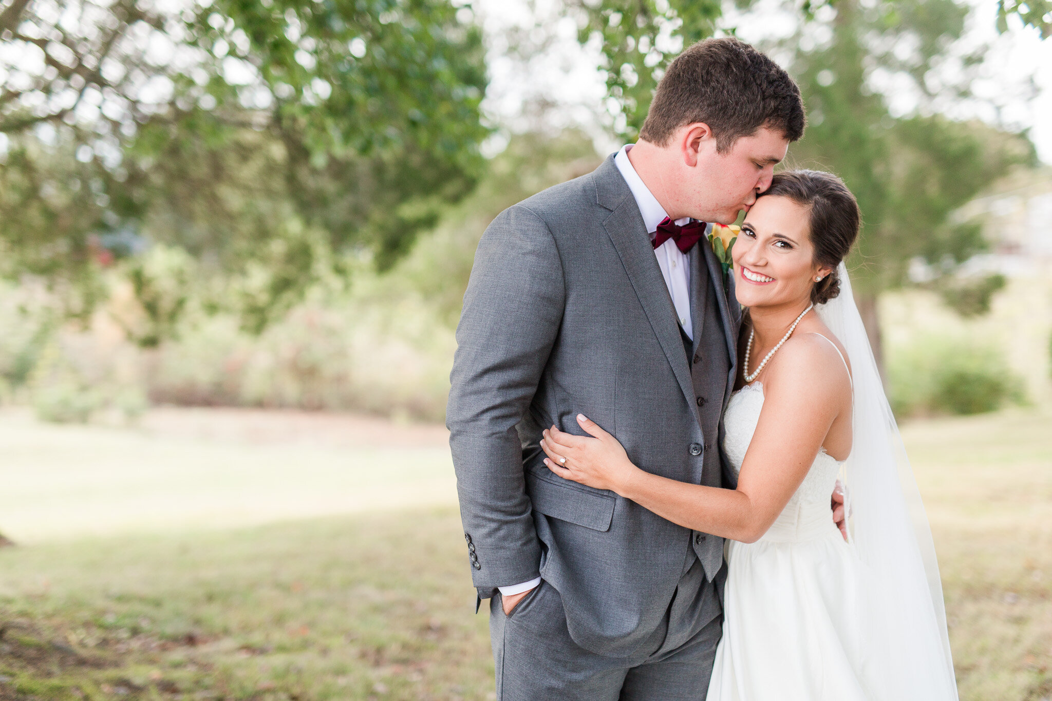 Fall Backyard Wedding in Charlotte Court House in Central Virginia || Lynchburg, VA Wedding Photographer 