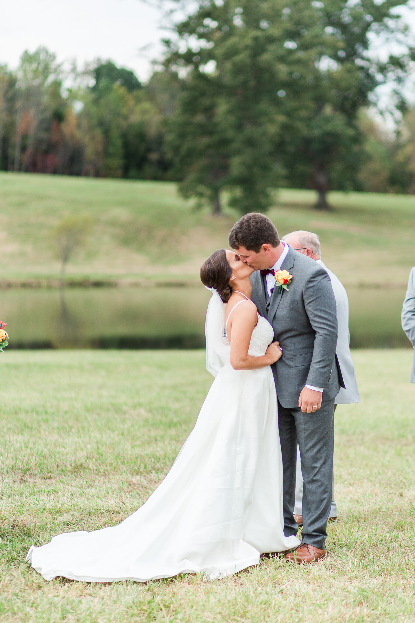 Fall Backyard Wedding in Charlotte Court House in Central Virginia || Lynchburg, VA Wedding Photographer 