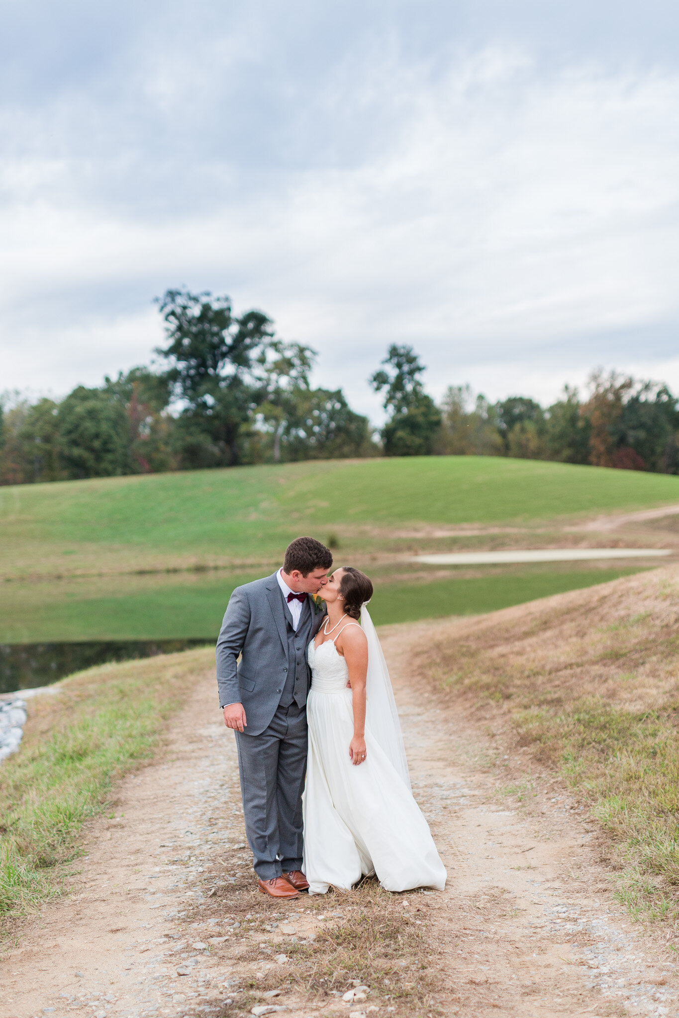 Fall Backyard Wedding in Charlotte Court House in Central Virginia || Lynchburg, VA Wedding Photographer 