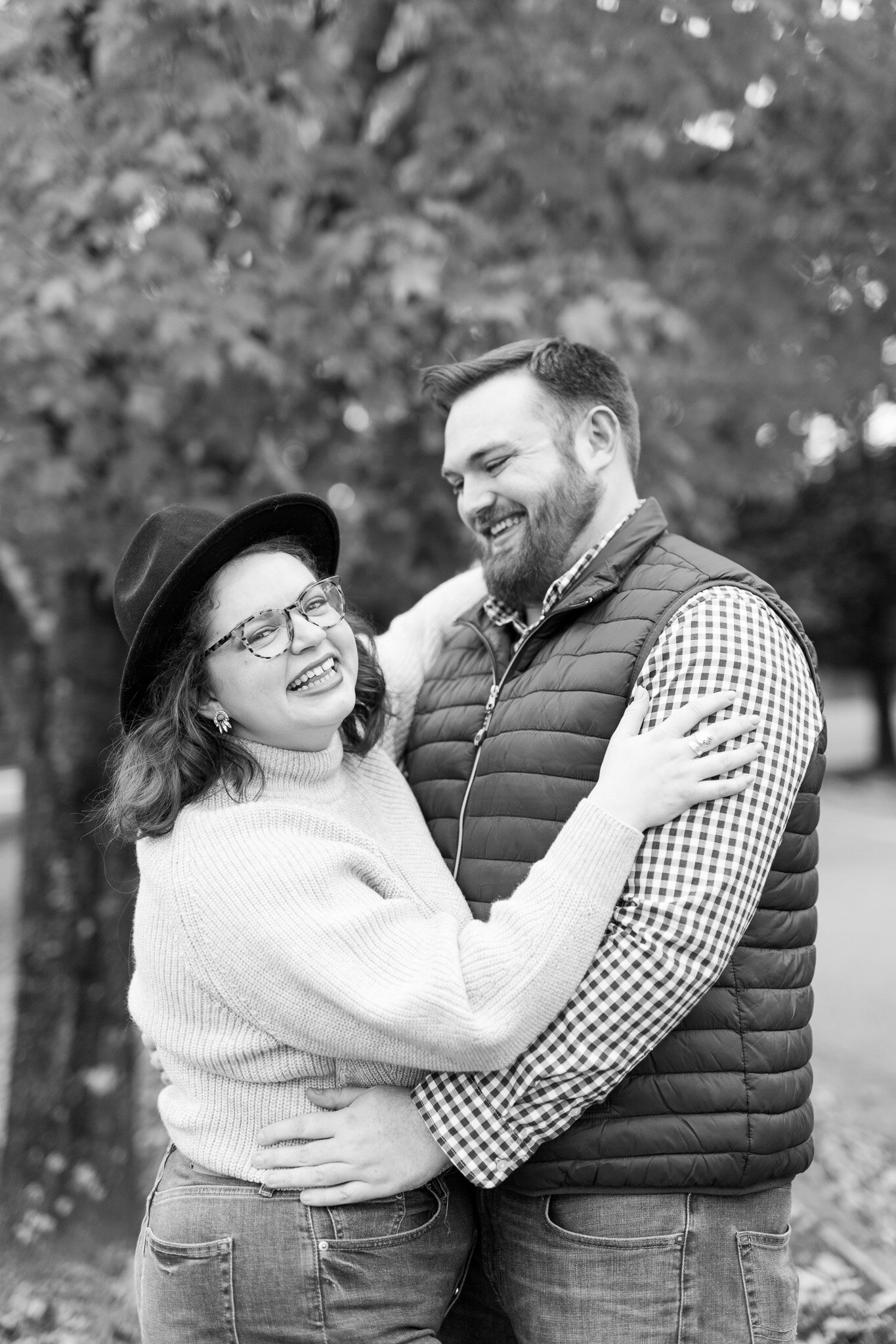 Fall Mountain View Engagement Session || Lynchburg, Virginia Wedding and Engagement Photographer || Sweet Briar College Engagement Photos