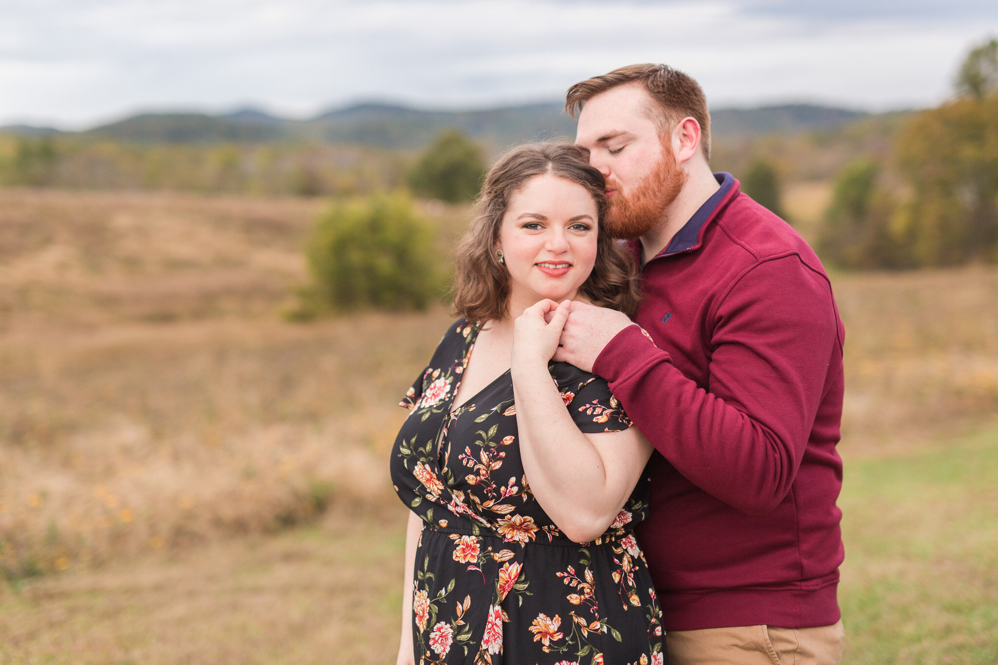 Fall Mountain View Engagement Session || Lynchburg, Virginia Wedding and Engagement Photographer || Sweet Briar College Engagement Photos