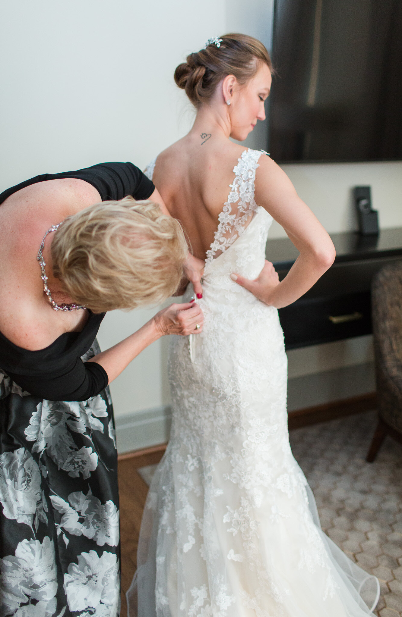 Wedding at The Virginian Hotel in Lynchburg, Virginia || Lynchburg Wedding Photographer || Winter Ballroom Wedding || Central Virginia Wedding Photographer