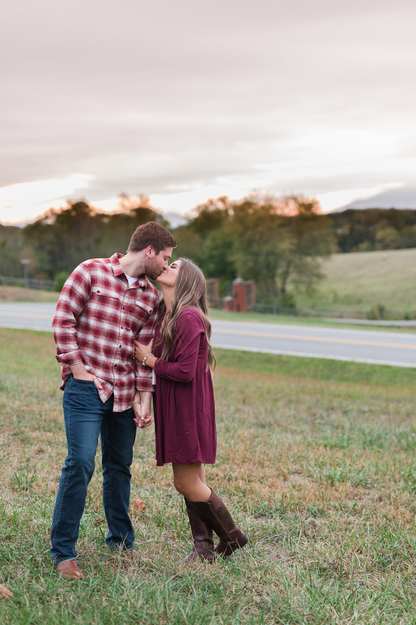 Engagement Session at The Trivium Estate in Forest, VA || Lynchburg Wedding and Engagement Photographer 