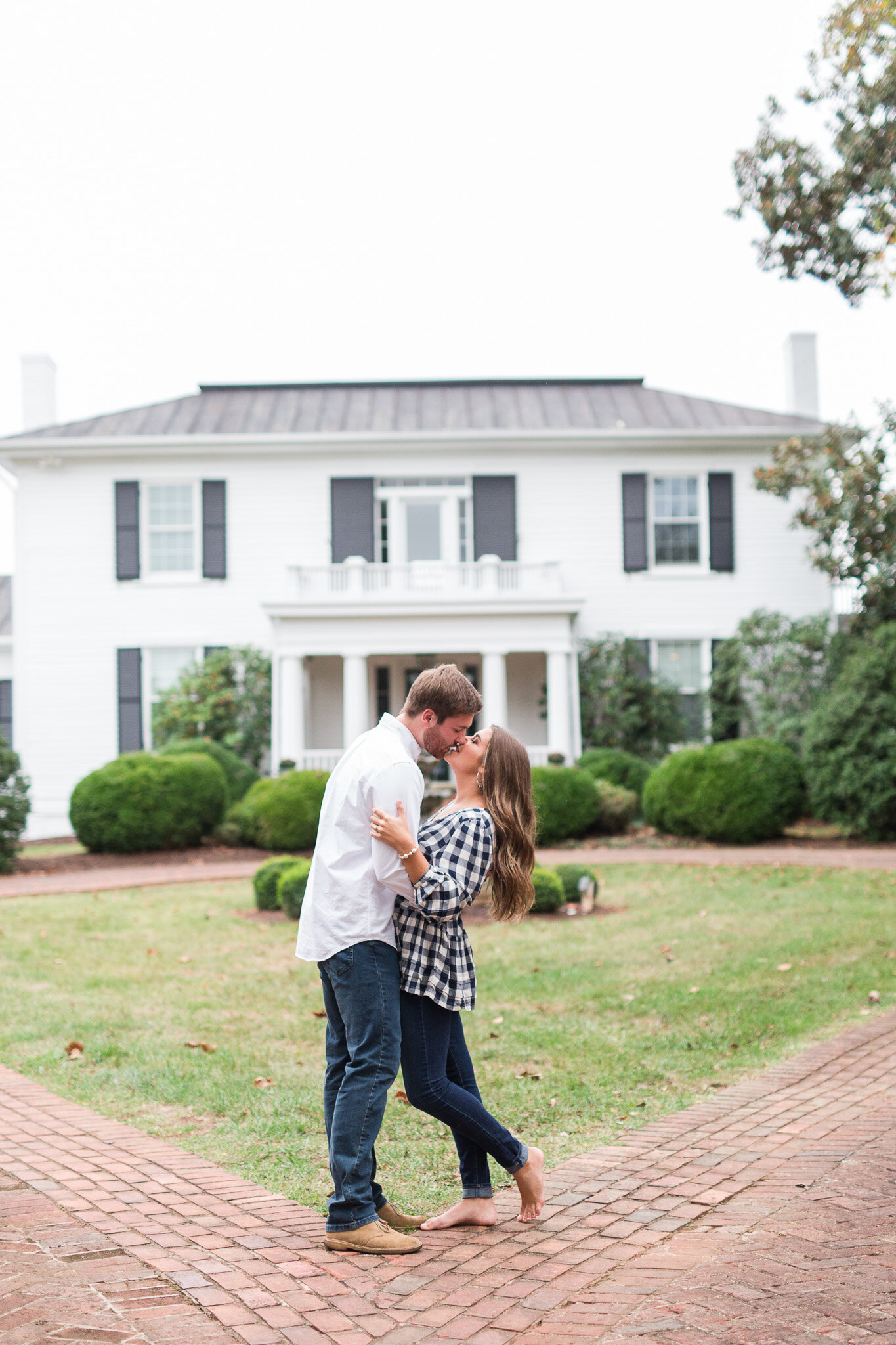 Engagement Session at The Trivium Estate in Forest, VA || Lynchburg Wedding and Engagement Photographer 