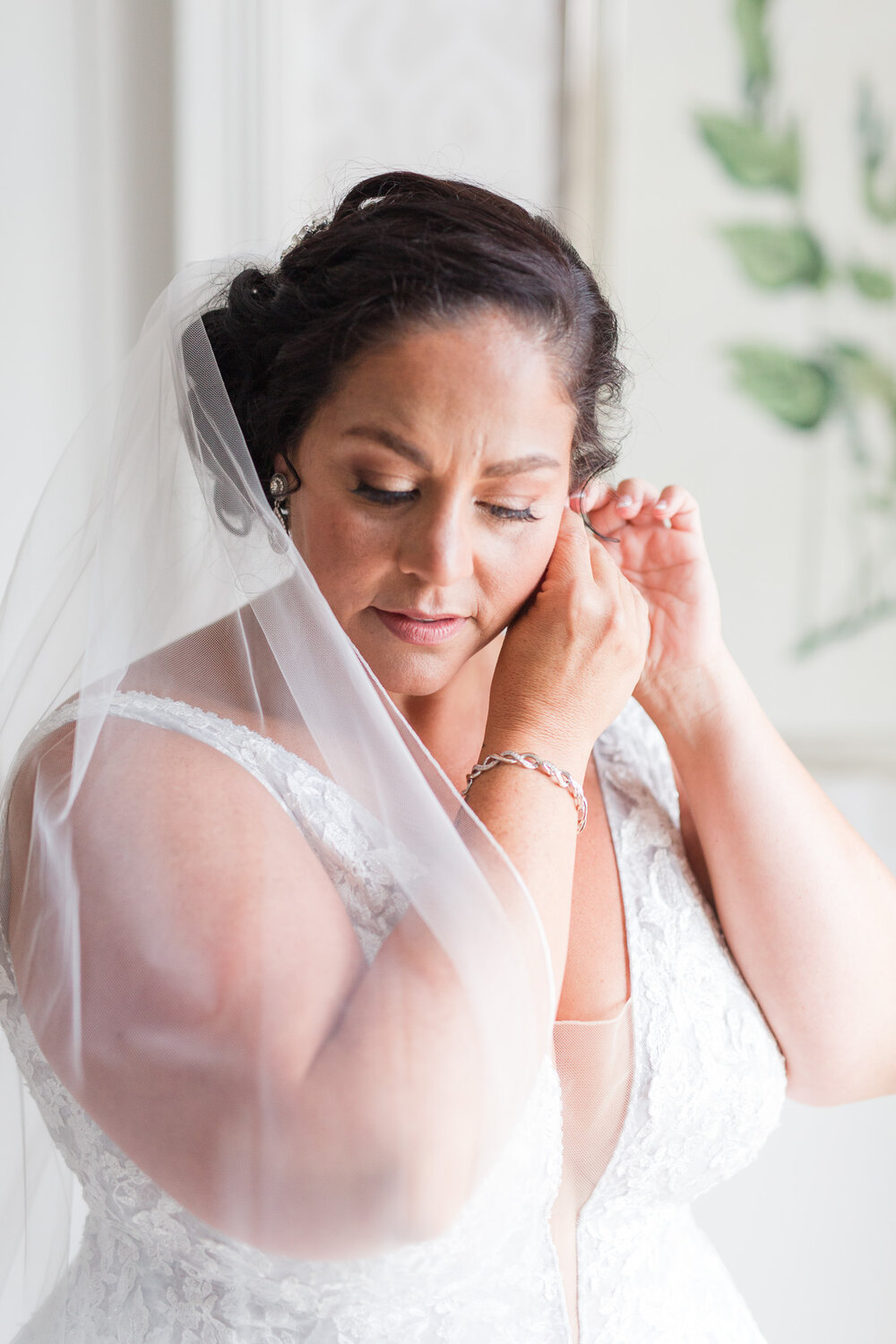 Classy summer wedding at The Trivium Estate in Forest, Virginia || Lynchburg, VA Wedding Photographer || Southern and Central Virginia Estate Wedding