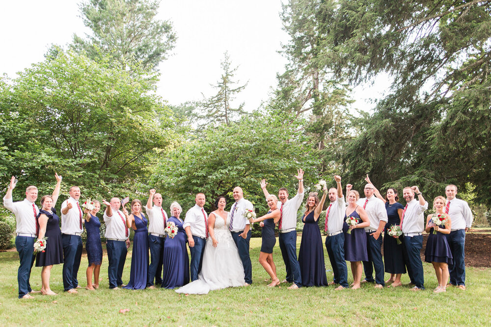 Classy summer wedding at The Trivium Estate in Forest, Virginia || Lynchburg, VA Wedding Photographer || Southern and Central Virginia Estate Wedding